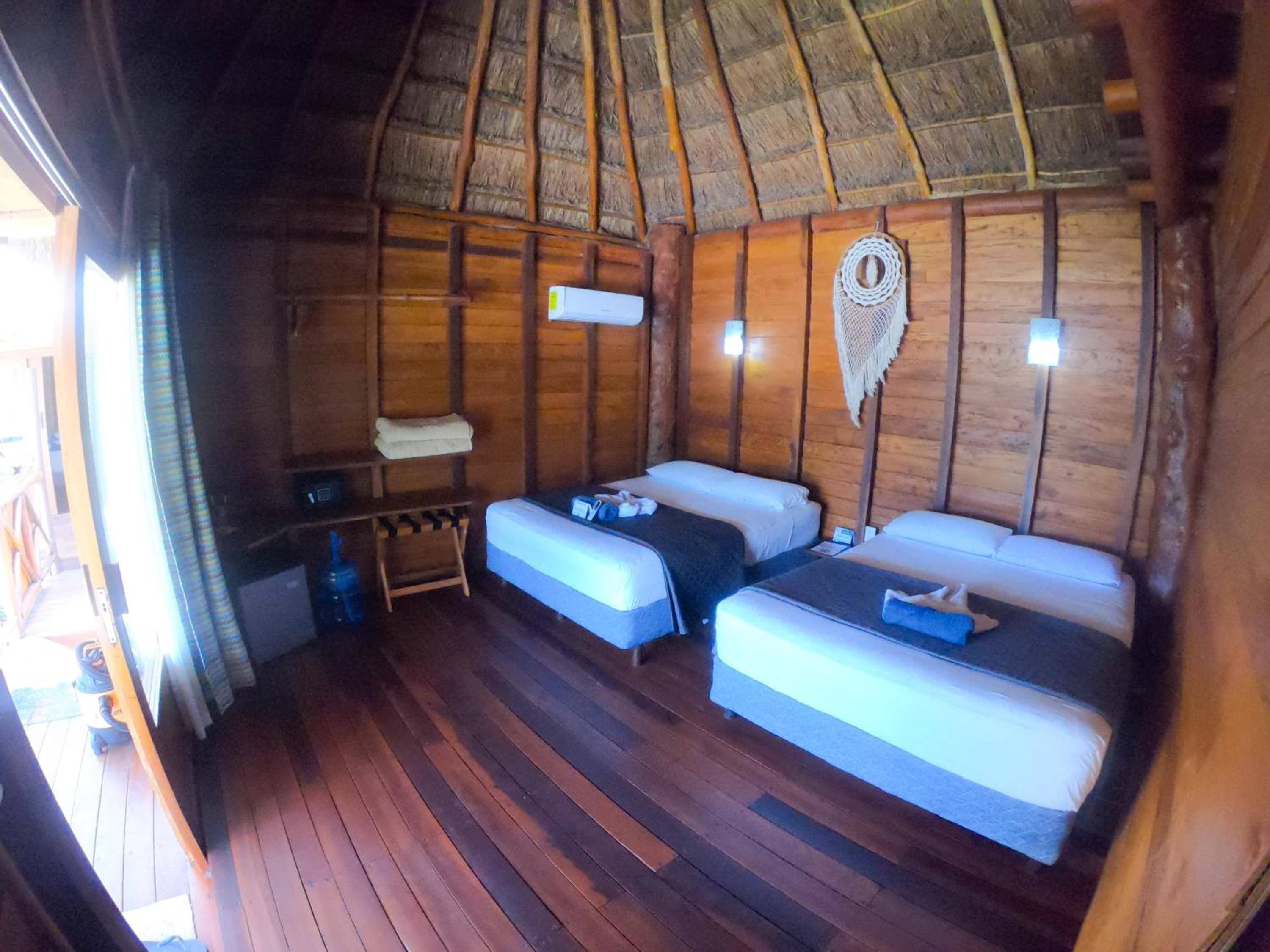 Superior Twin Room with Sea View - Photo 1