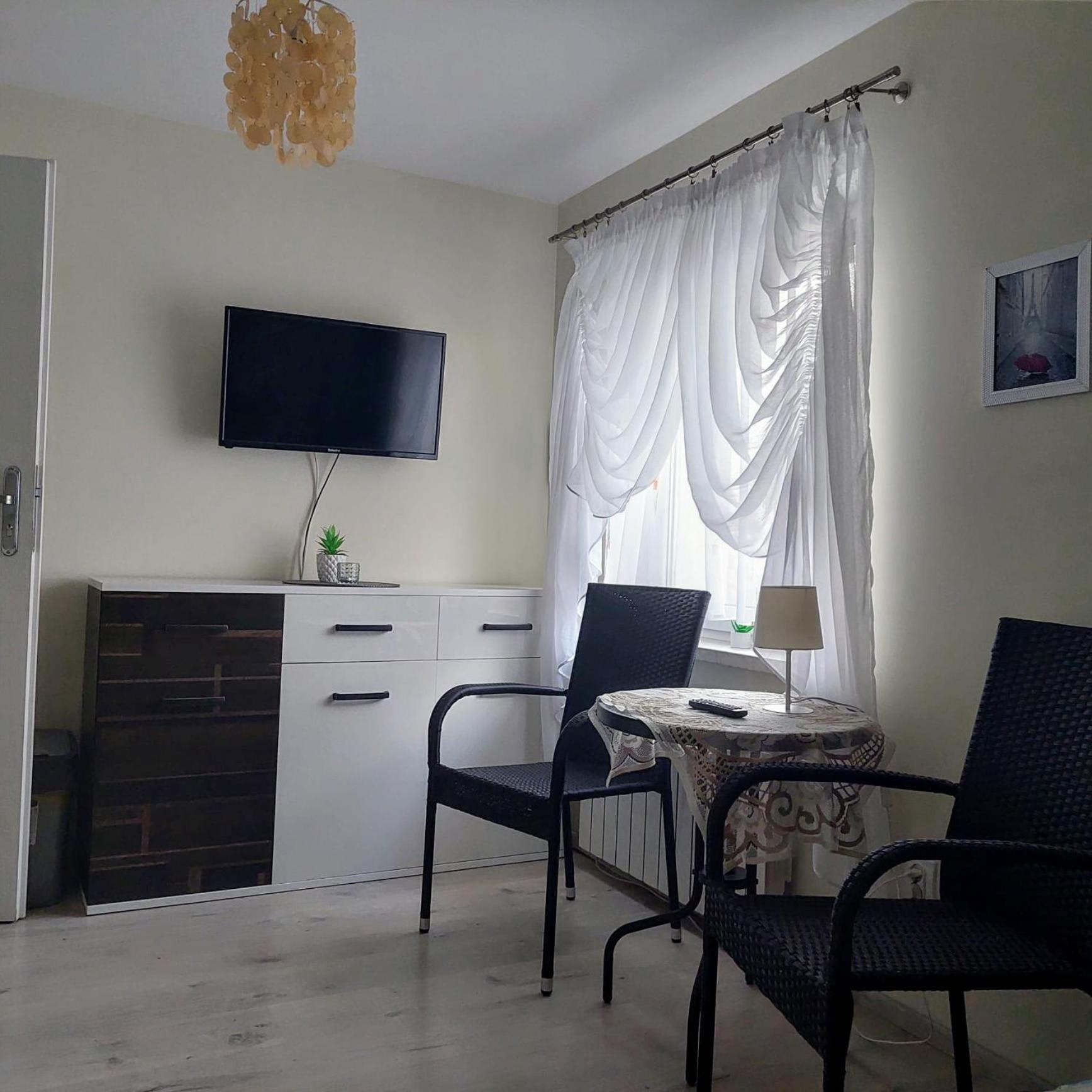 Standard Twin Room with Mountain View photo 1
