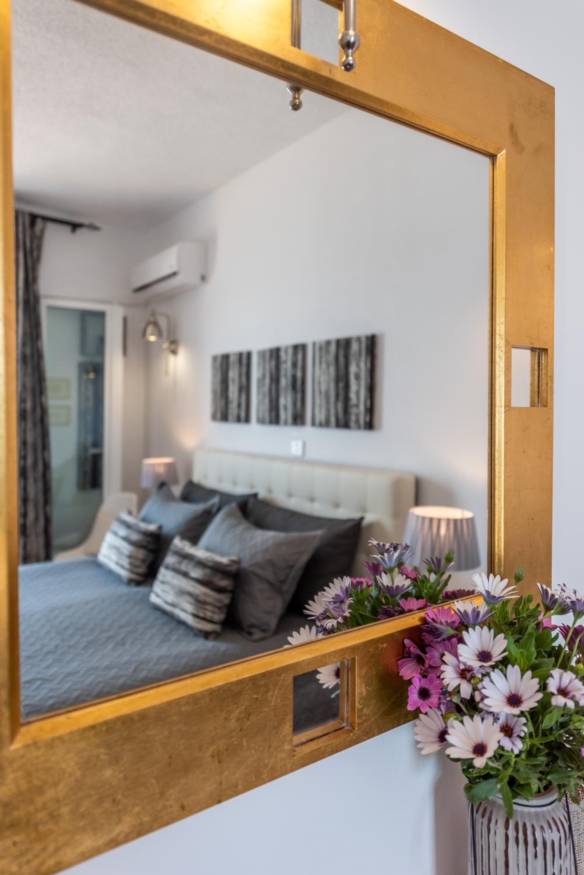Deluxe Double Room with Balcony and Sea View photo 1