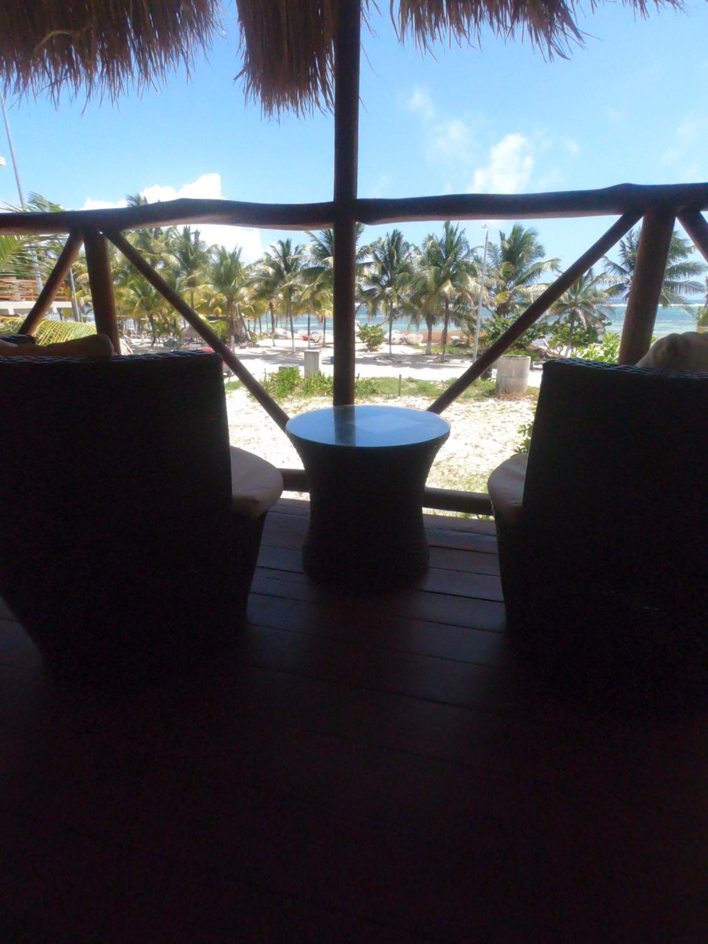 Superior Twin Room with Sea View - Photo 25