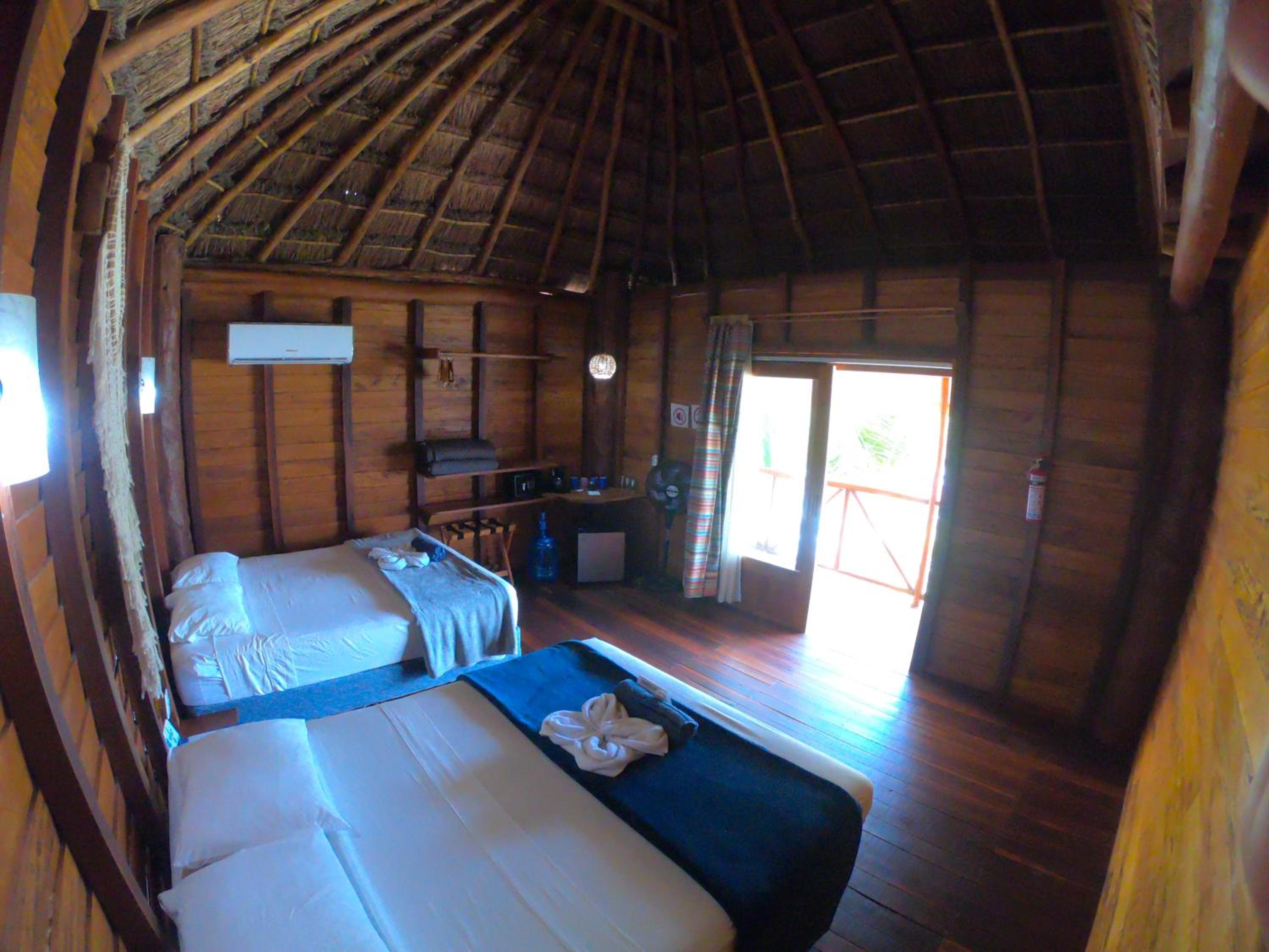 Deluxe Twin Room with Sea View - Photo 28
