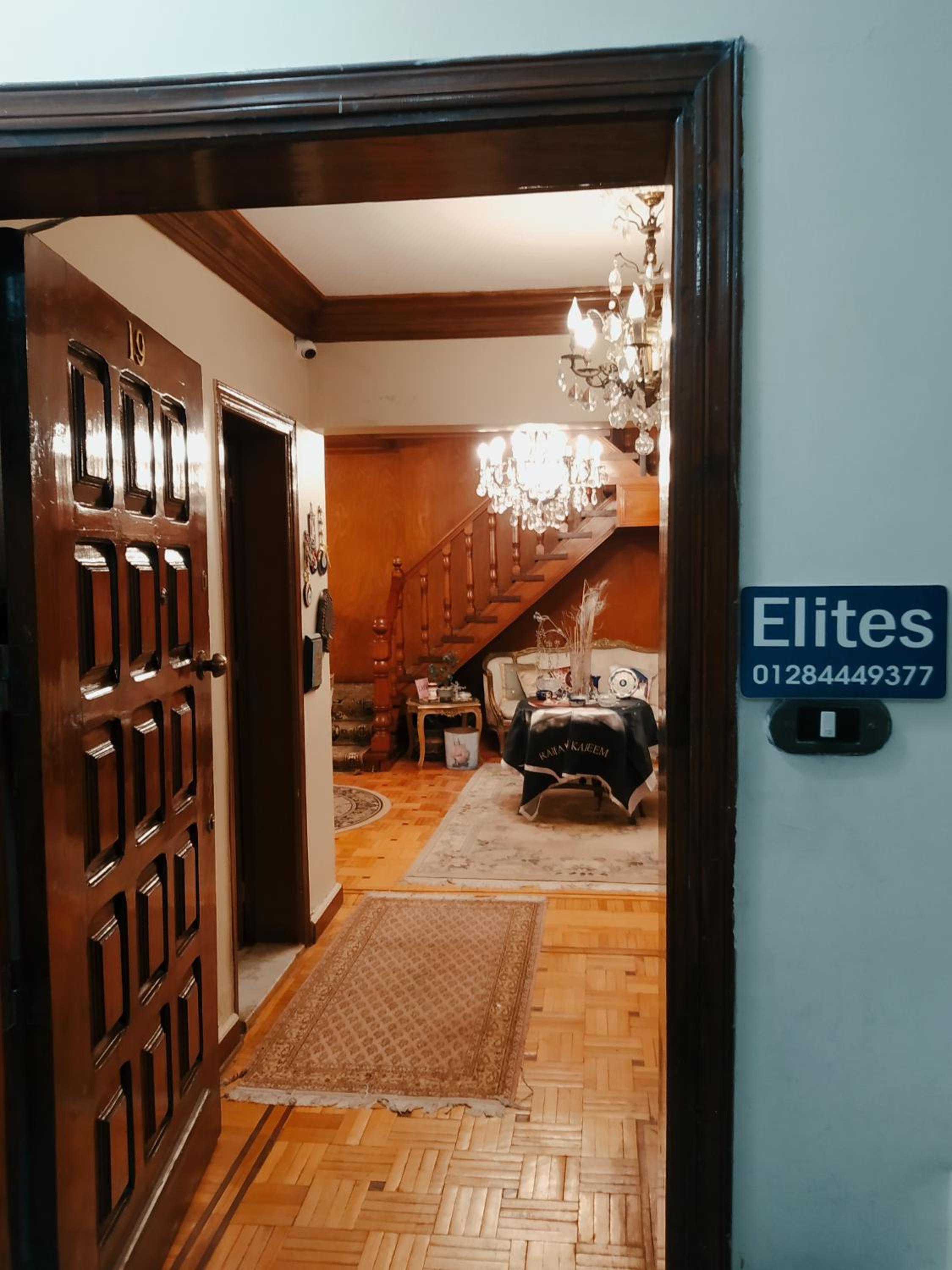 Private Double Room with Private Bathroom - Photo 9
