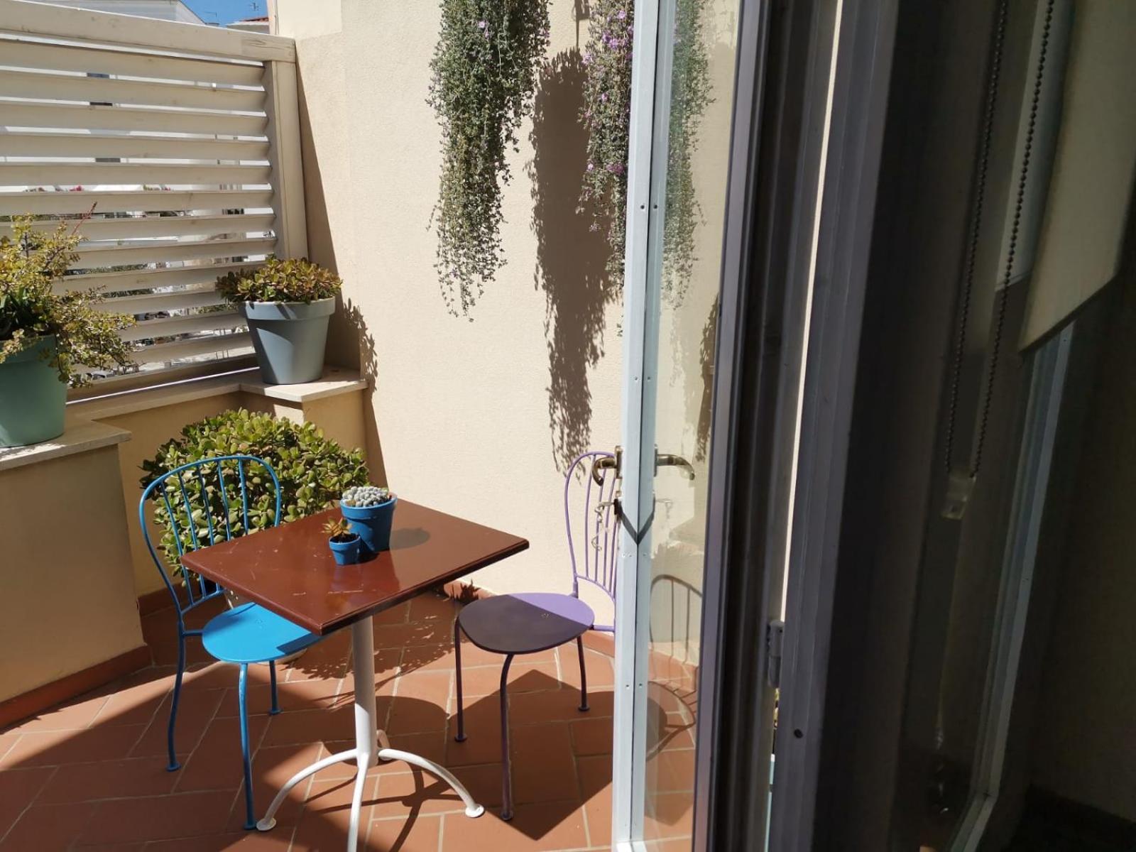 Deluxe Double Room with Balcony and Sea View photo 2