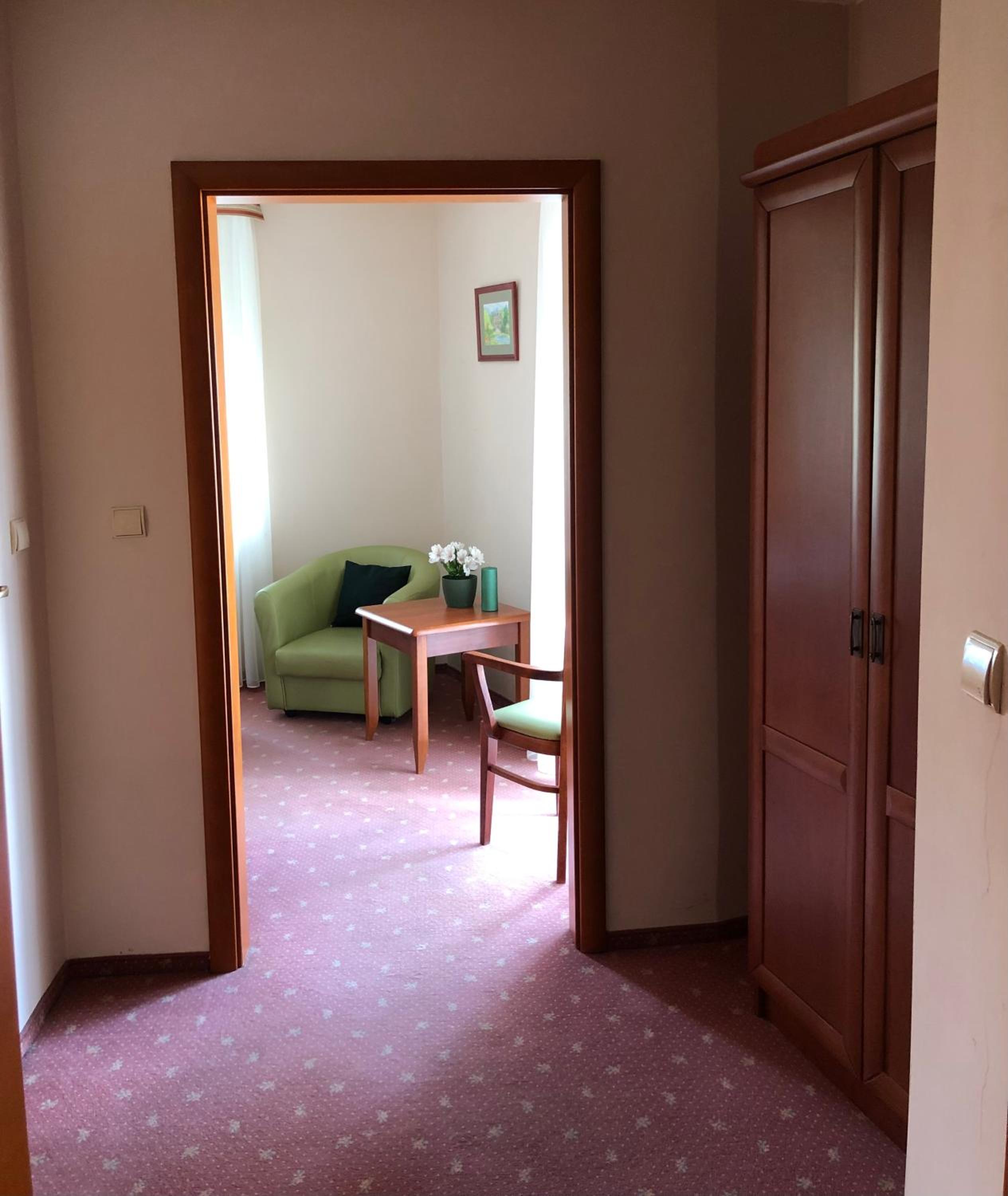 Single Room photo 2
