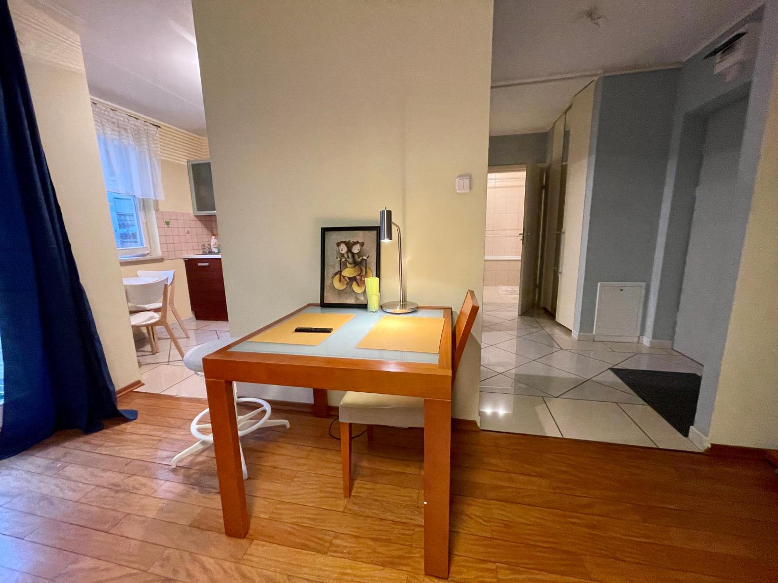 One-Bedroom Apartment - Photo 4