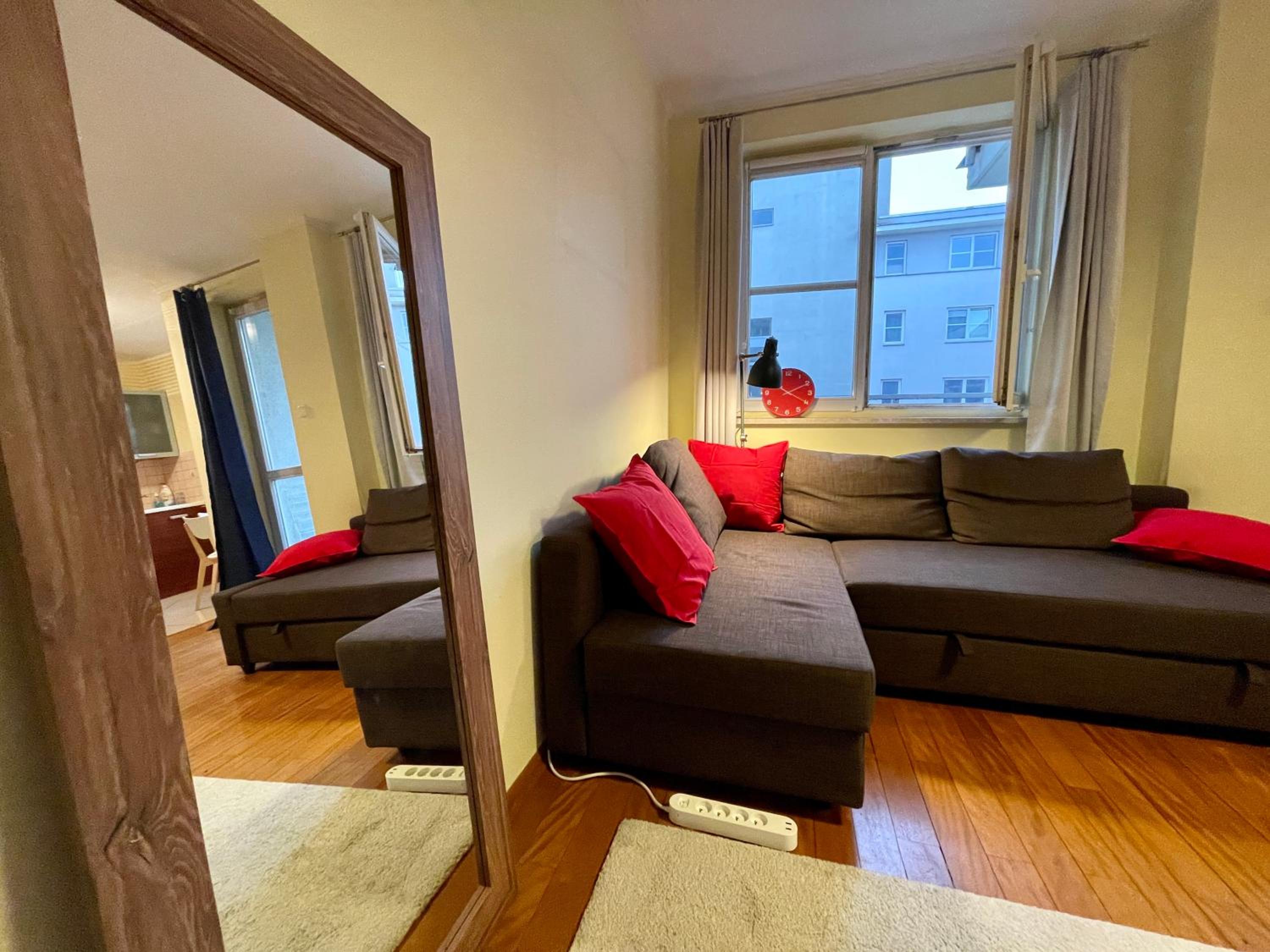 One-Bedroom Apartment - Photo 16