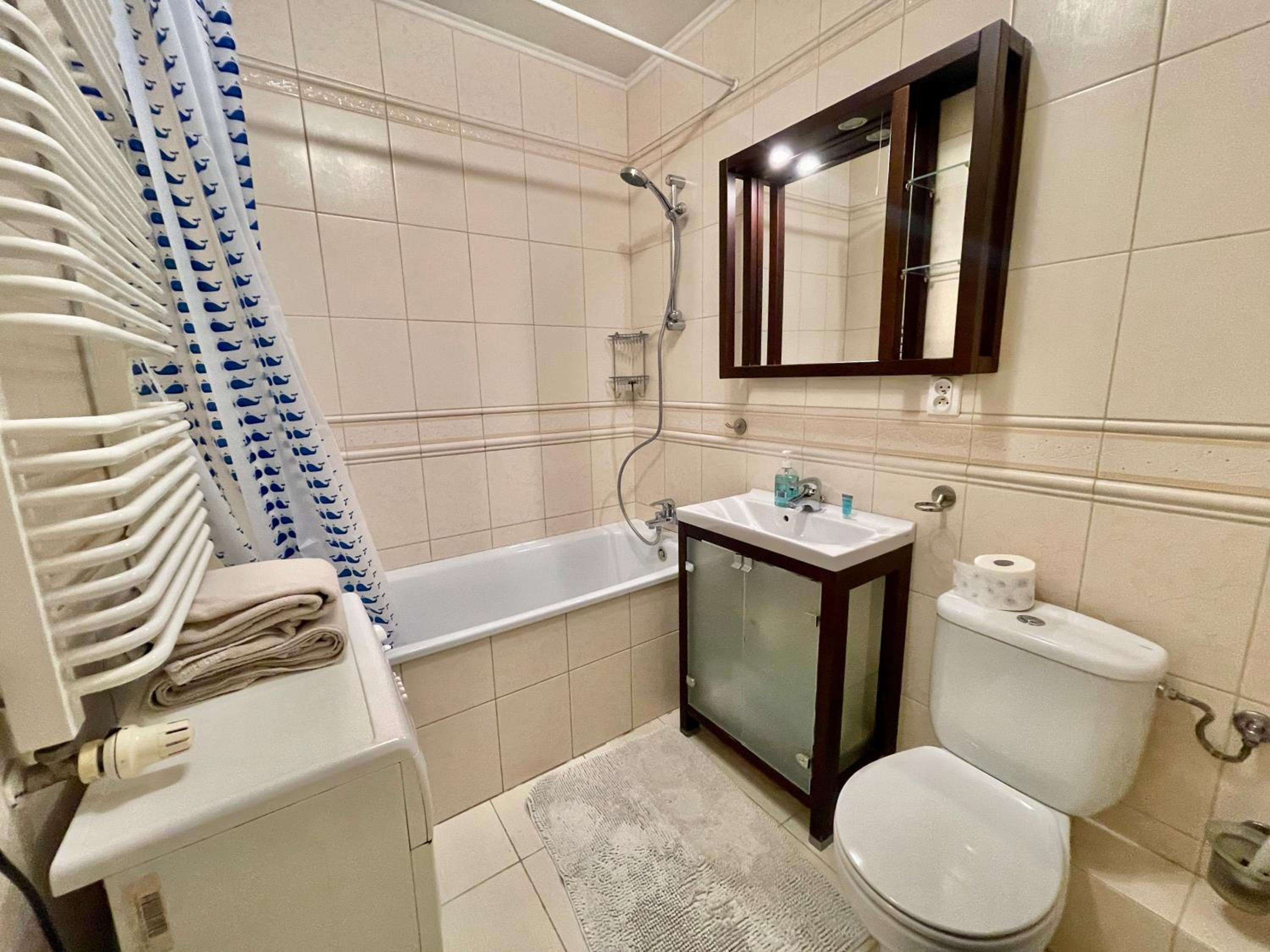 One-Bedroom Apartment - Photo 19