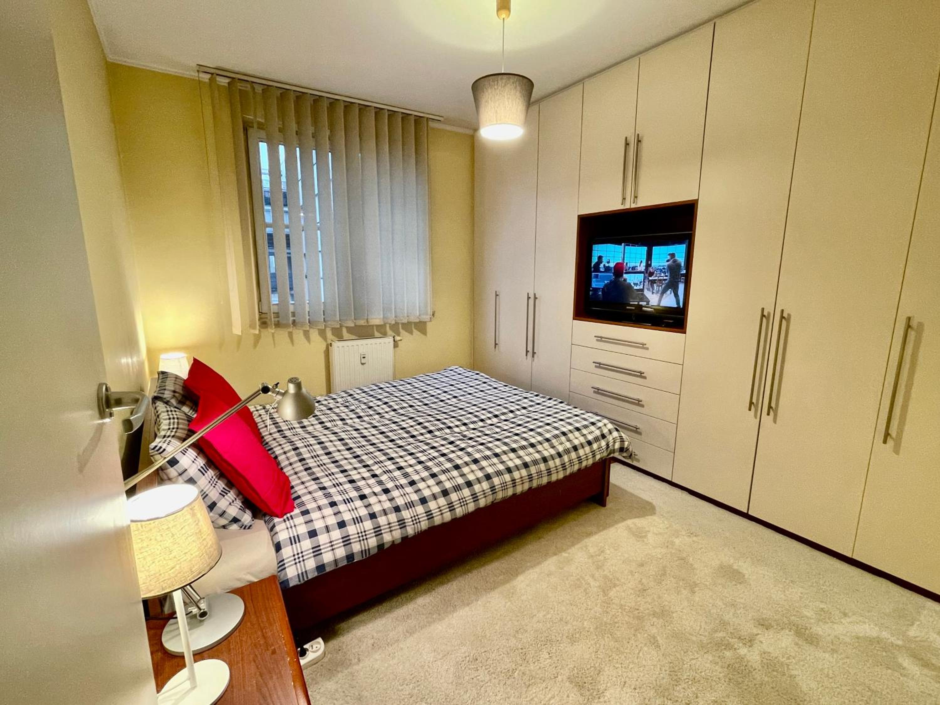 One-Bedroom Apartment - Photo 21