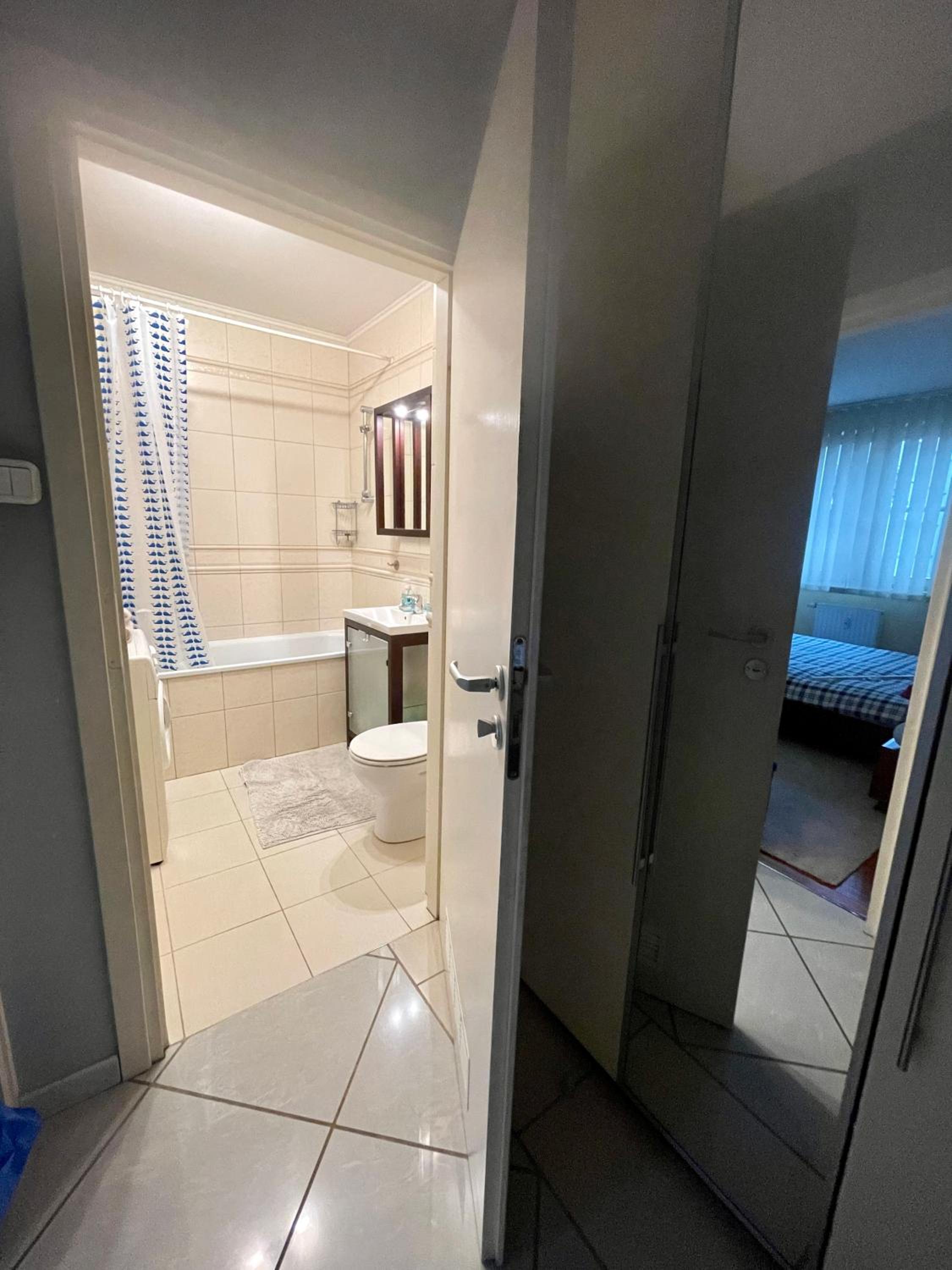 One-Bedroom Apartment - Photo 24