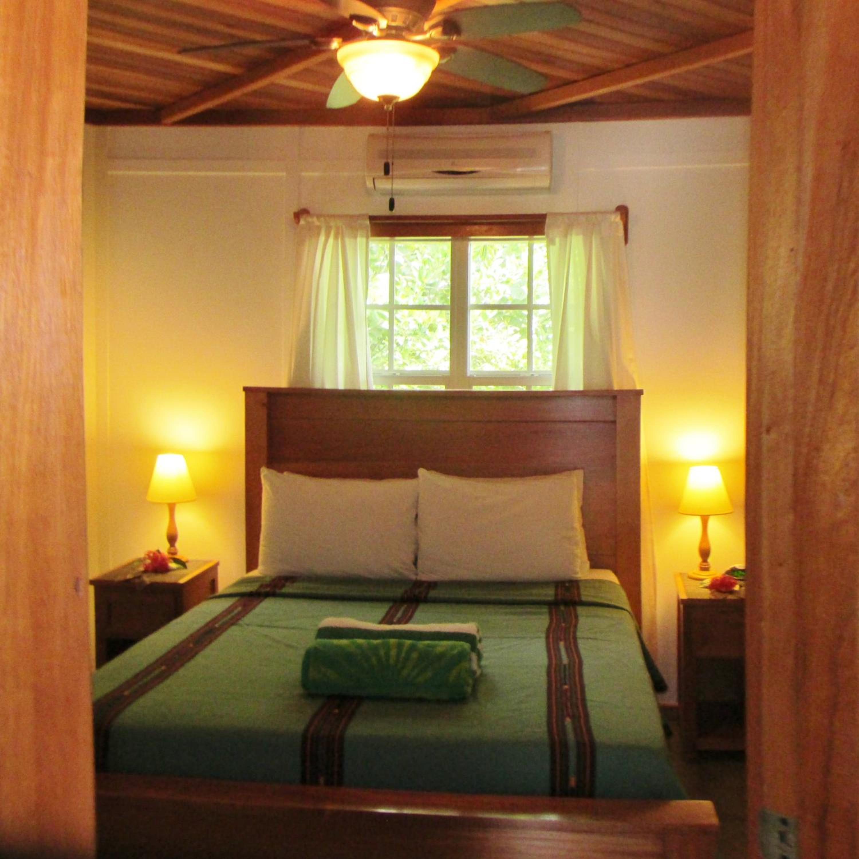 Bungalow with Garden View photo 2