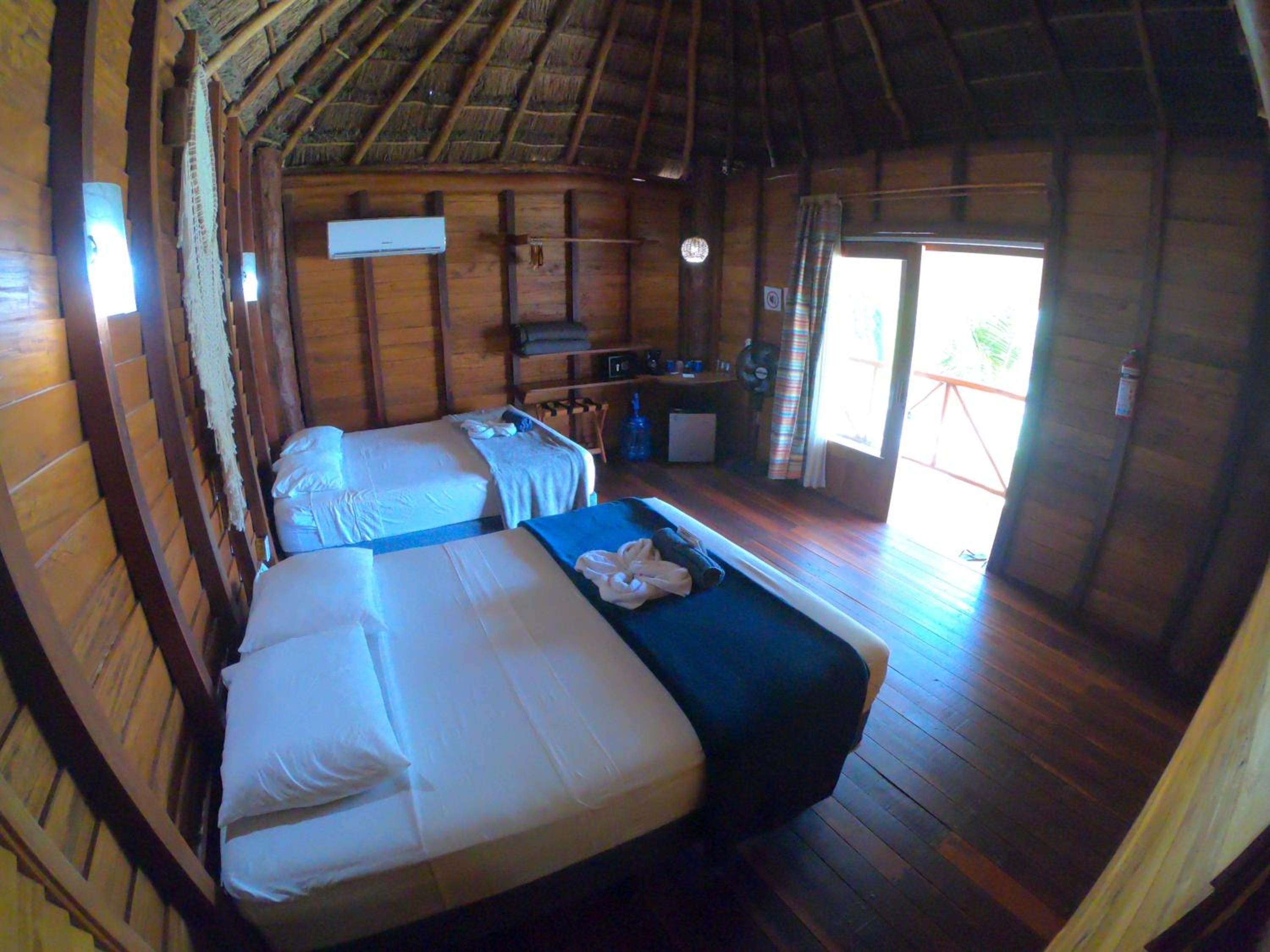 Deluxe Twin Room with Sea View - Photo 29