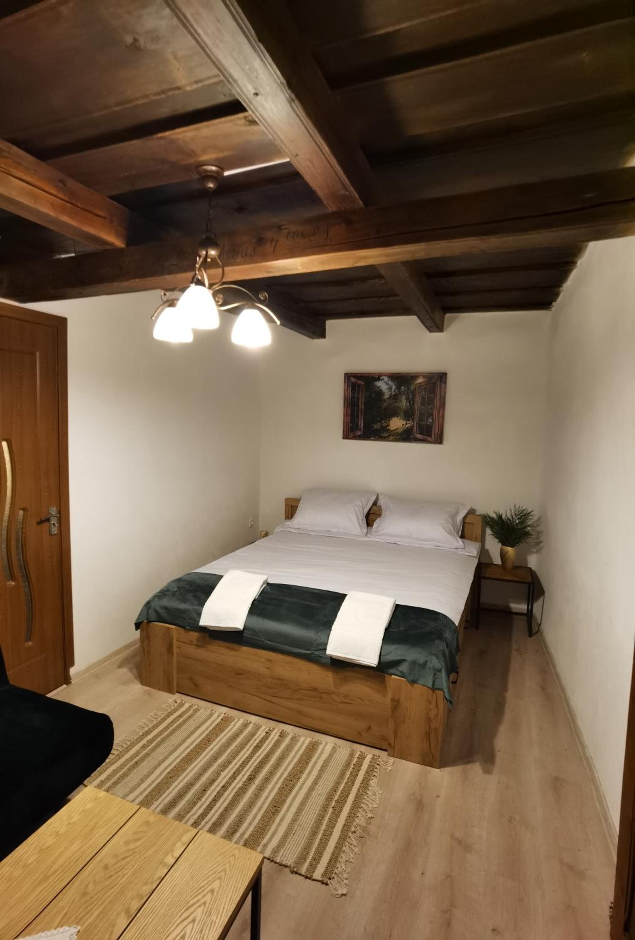 Deluxe Double Room with Extra Bed - Photo 7