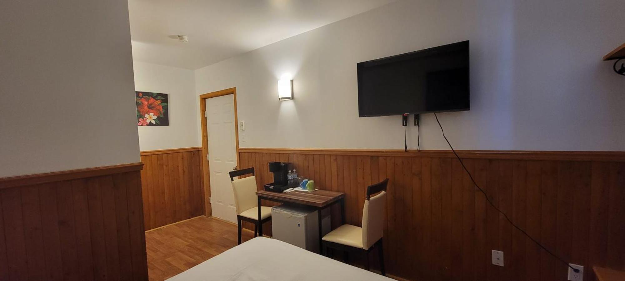 Deluxe Double Room (1 adult + 1 child) - Photo 5