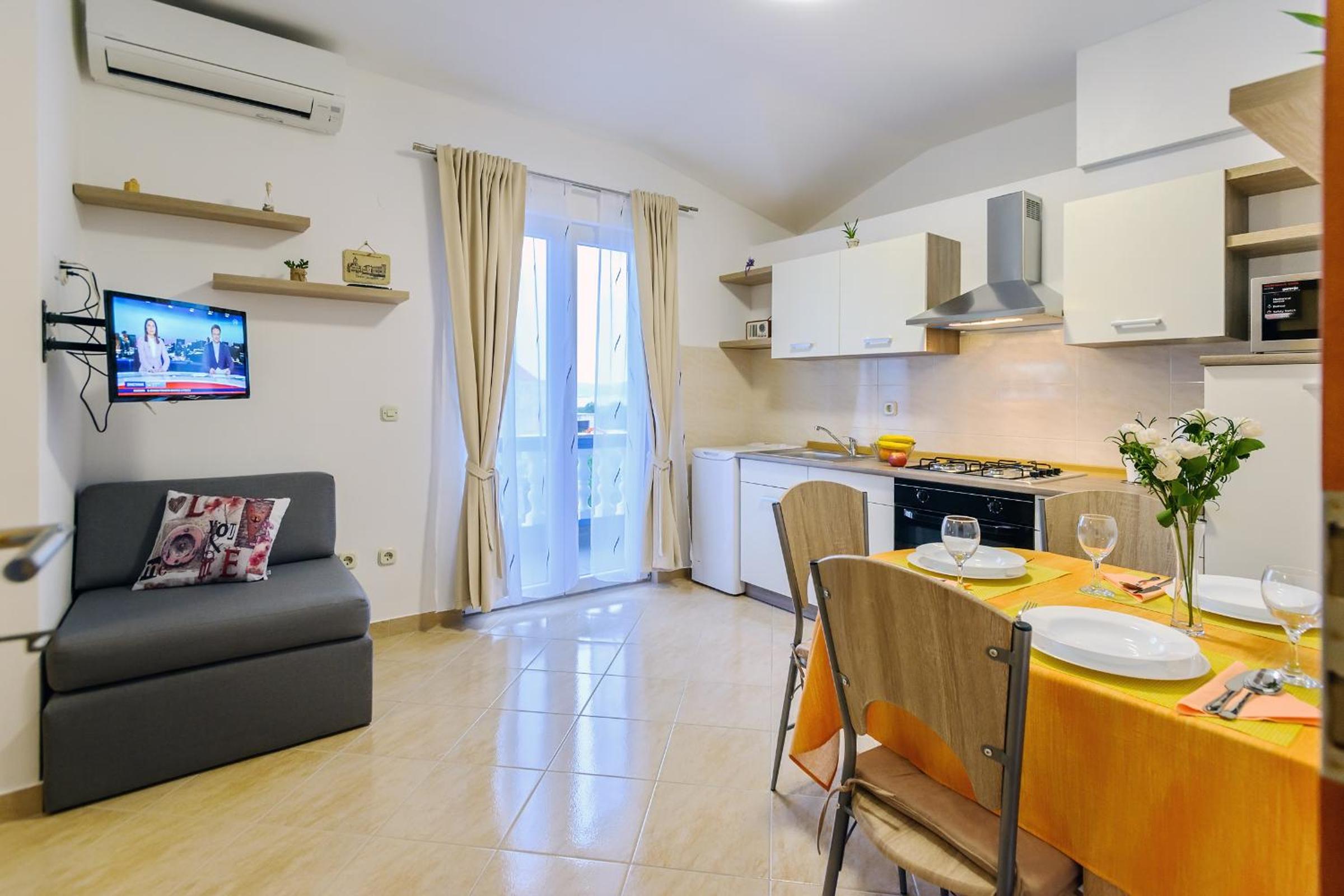 Double Room with Balcony photo 3