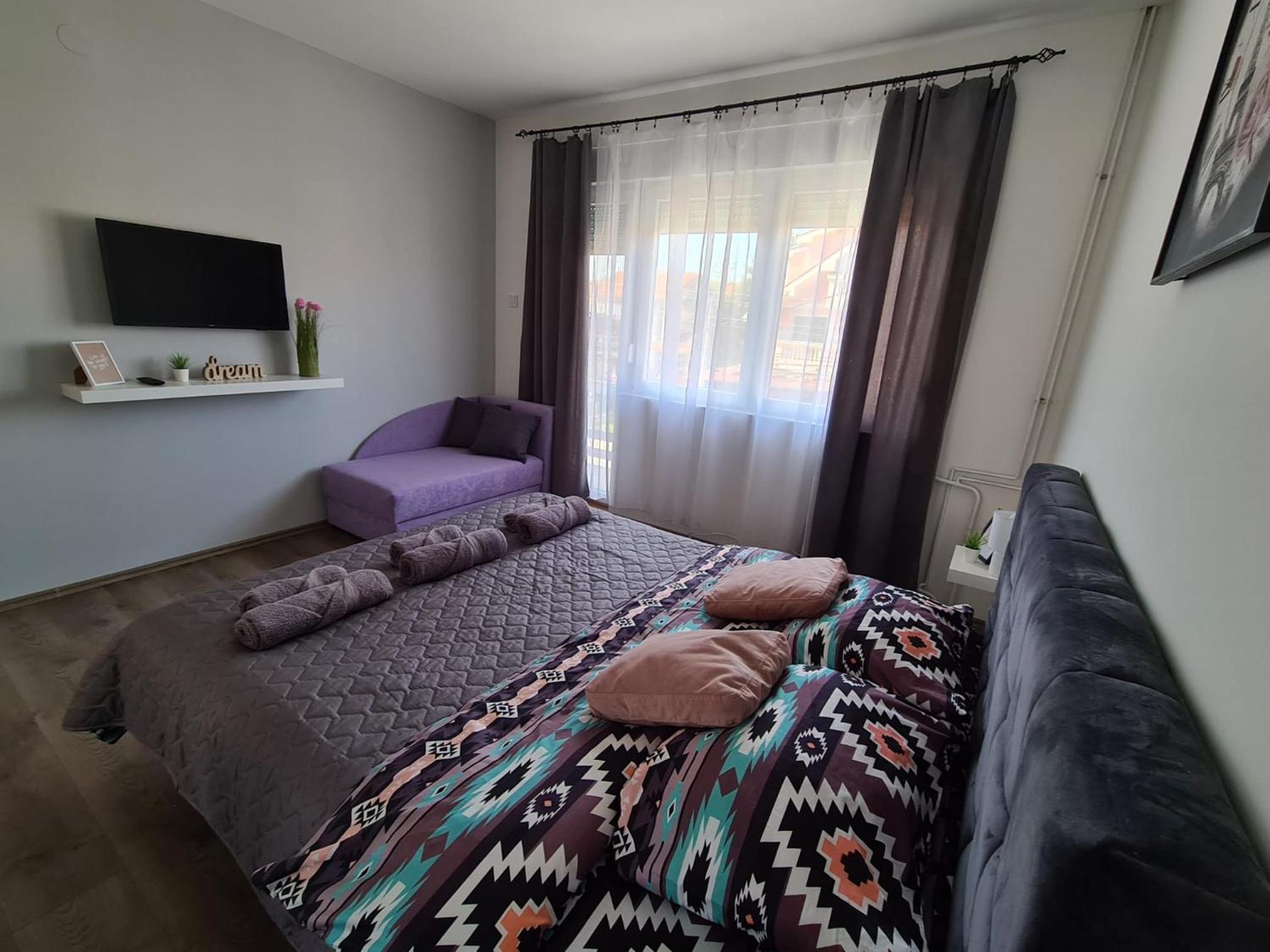 One-Bedroom Apartment photo 3