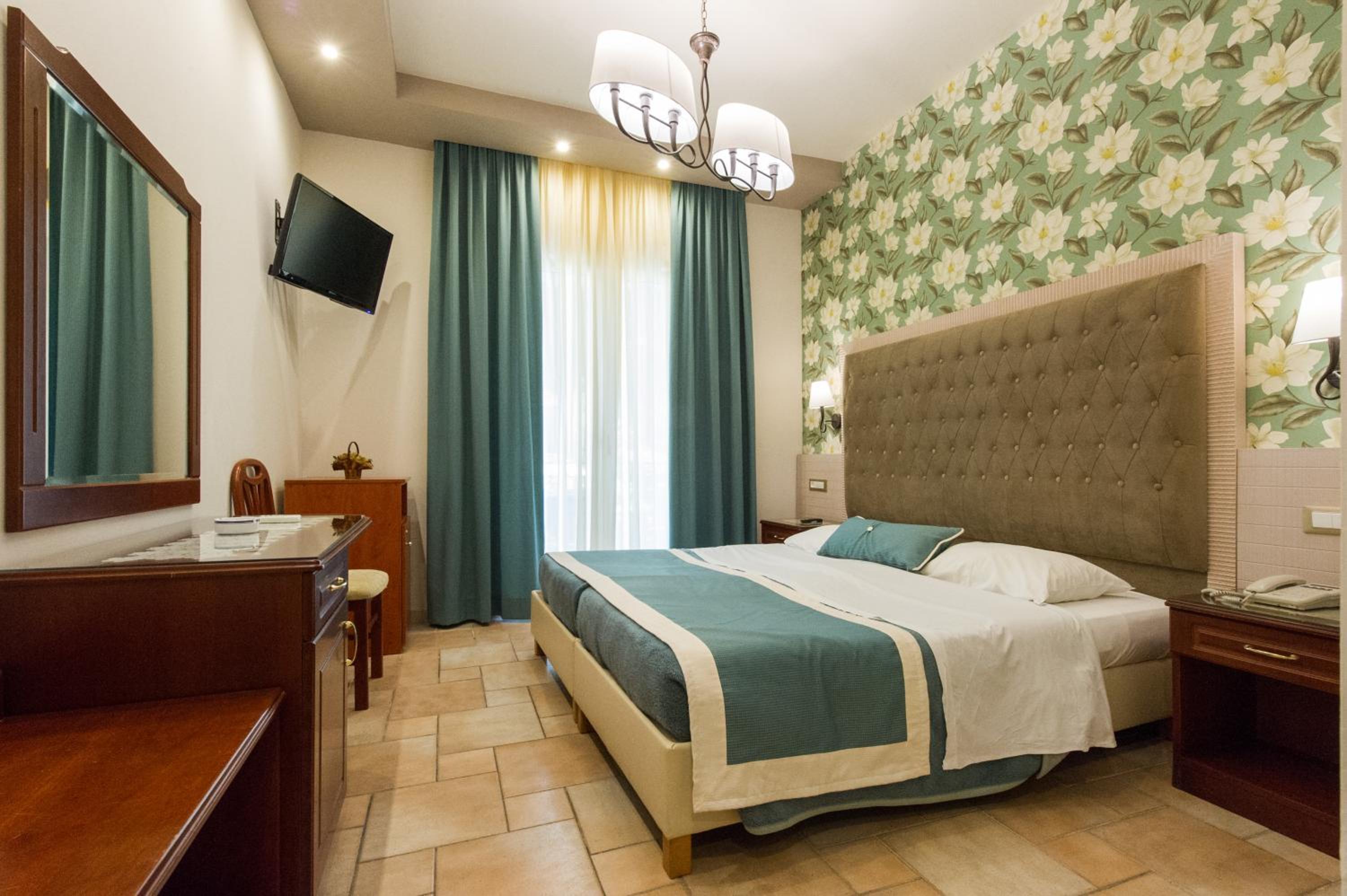 Quarto Duplo