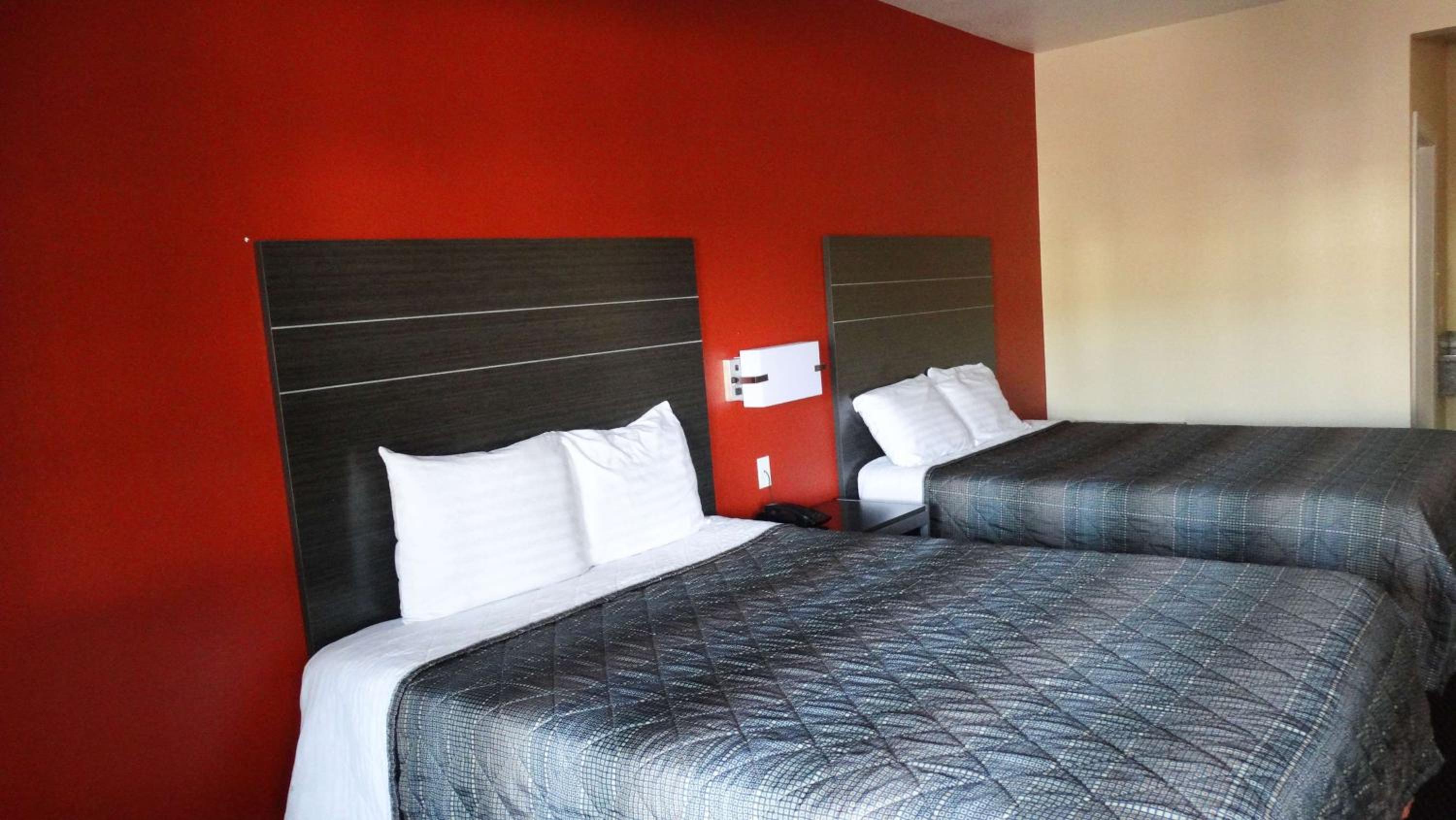 Queen Room with Two Queen Beds - Non-Smoking