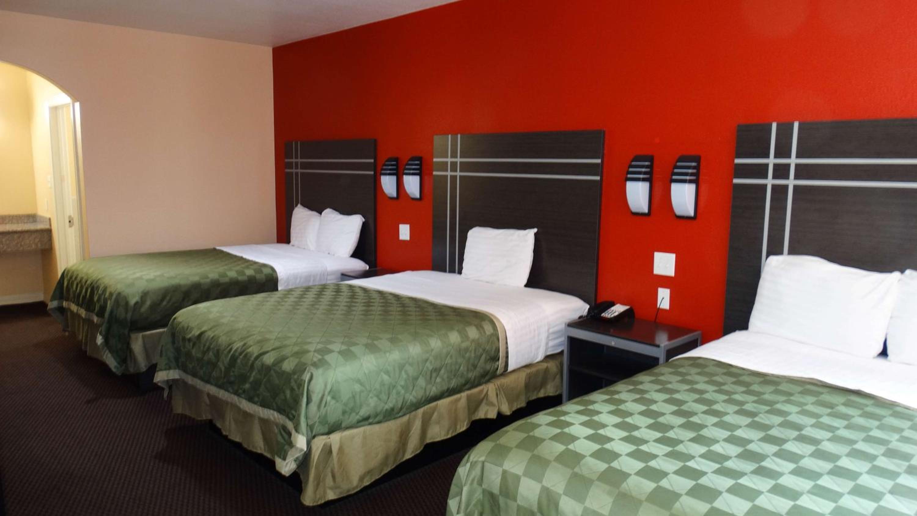Quadruple Room - Non-Smoking