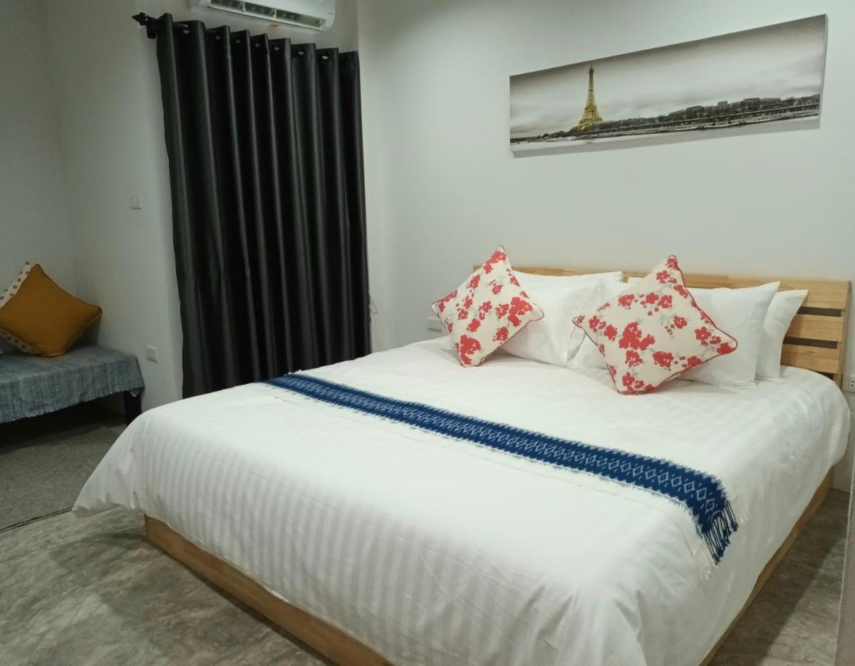 Standard Double or Twin Room - Photo 1