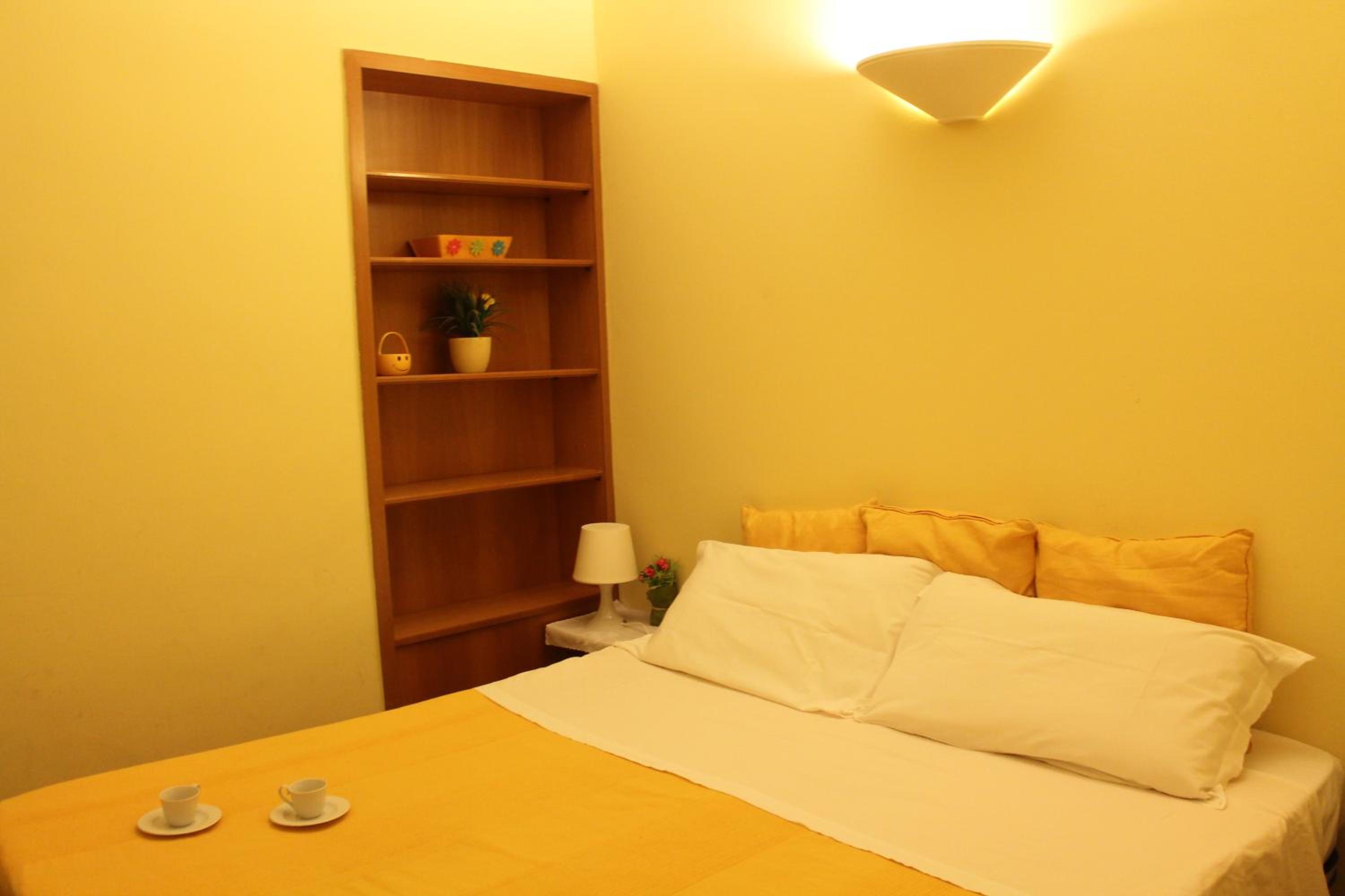 Double or Twin Room with Private External Bathroom photo 3