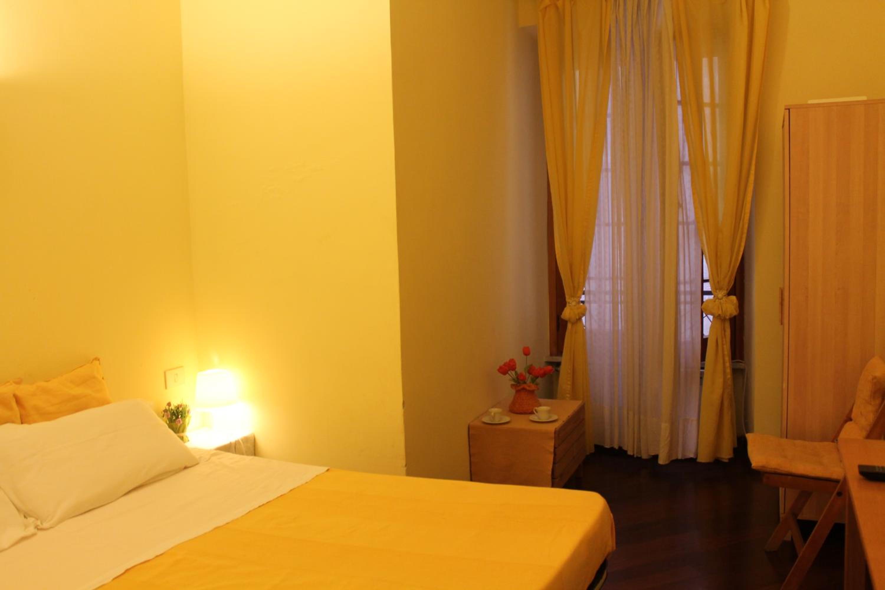 Double or Twin Room with Private External Bathroom photo 2