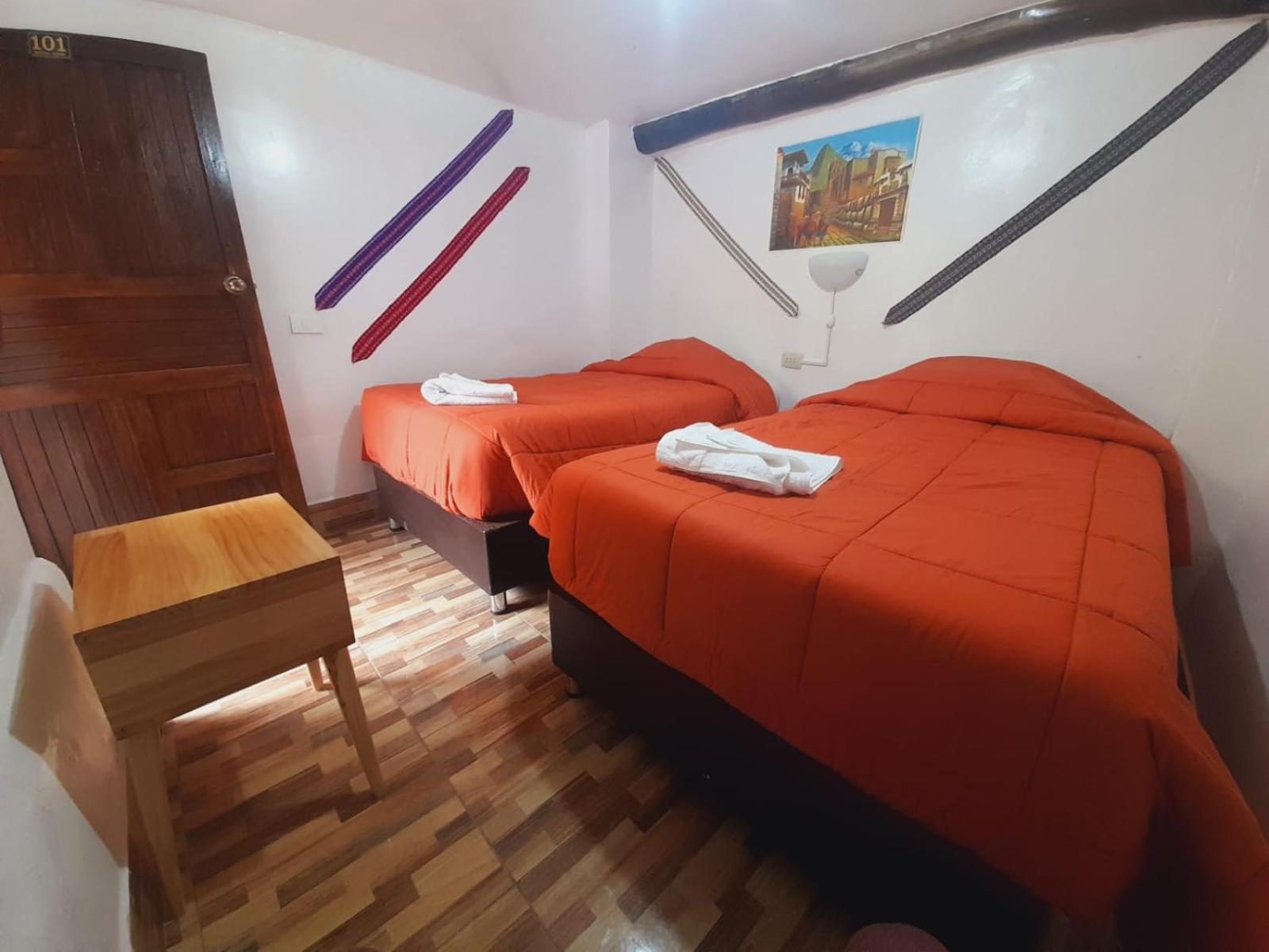 Double Room With Shared Bathroom photo 1