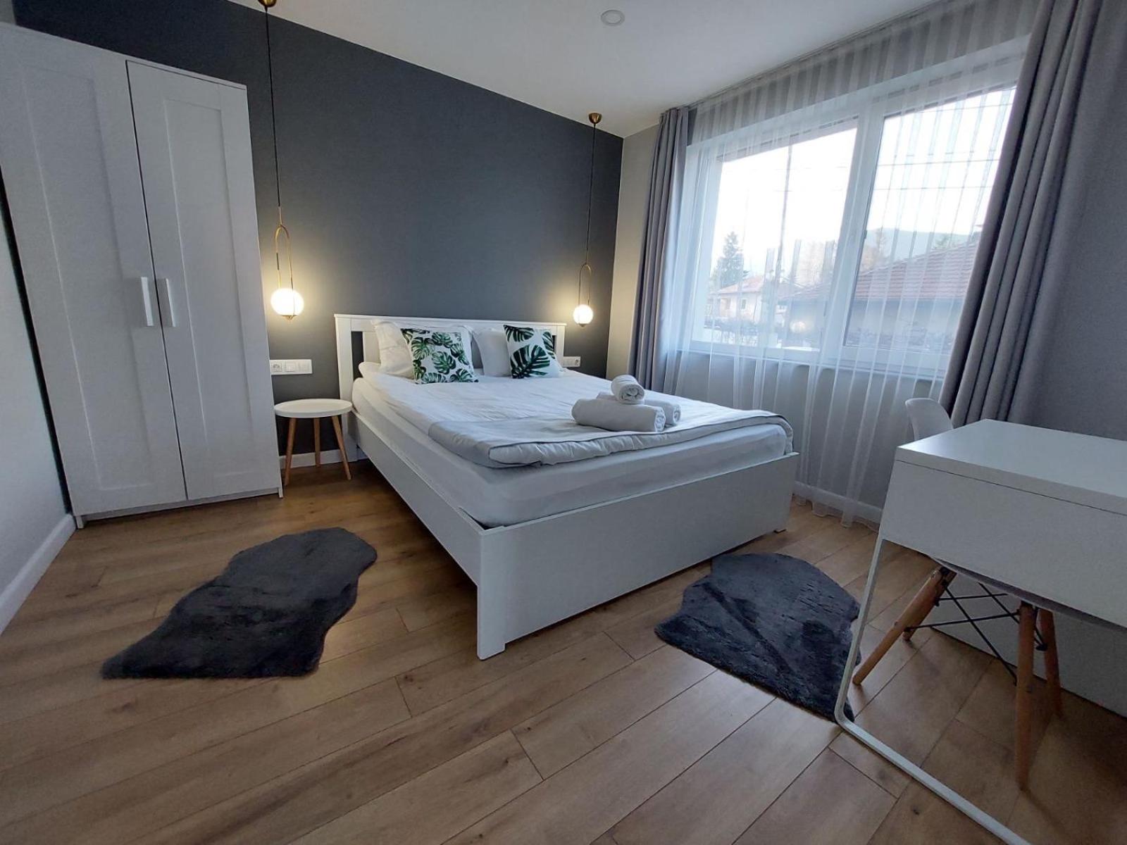 One-Bedroom Apartment - Photo 18