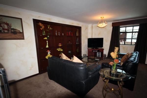Presidential Suite photo 2