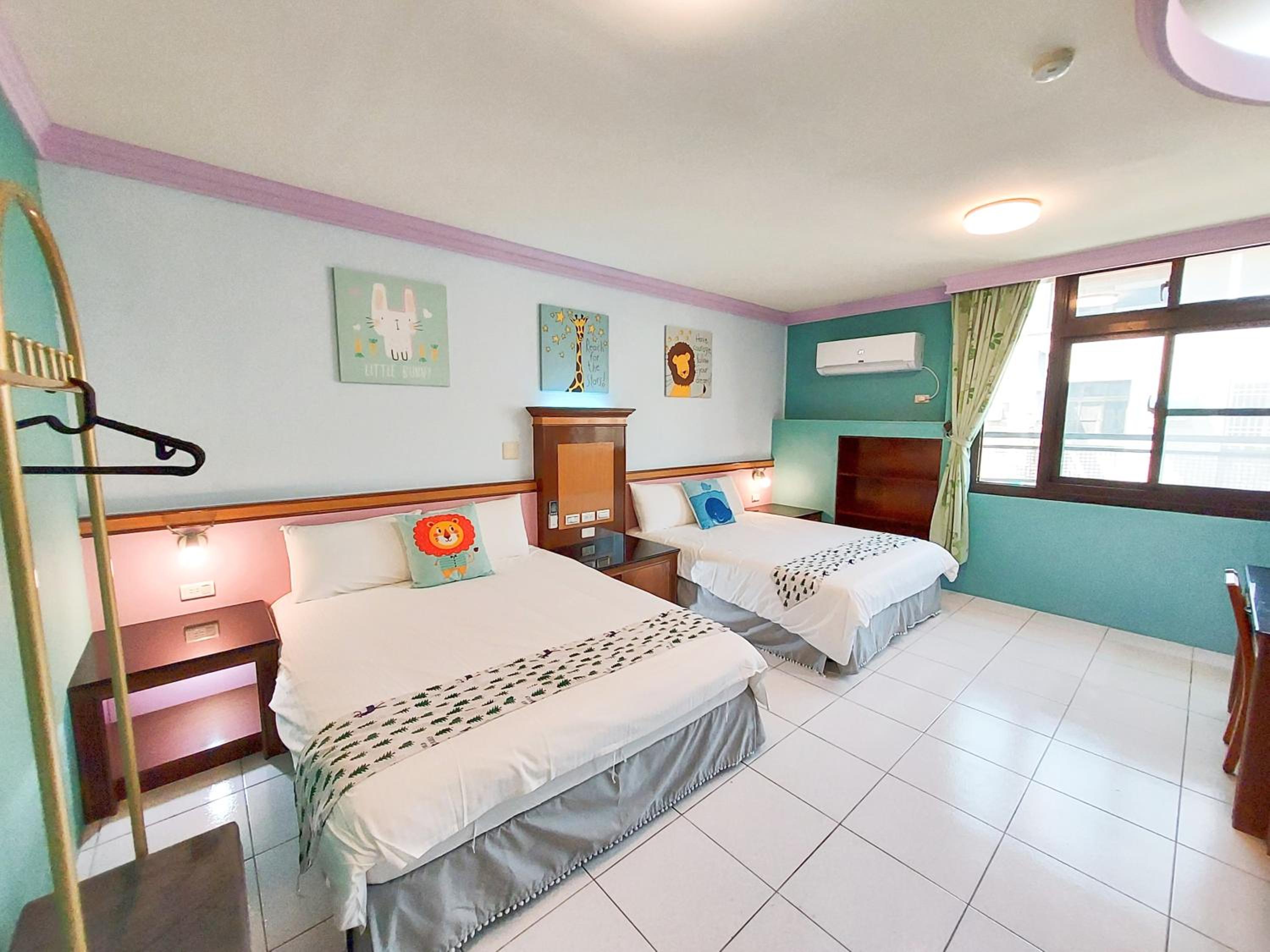 Economy Quadruple Room