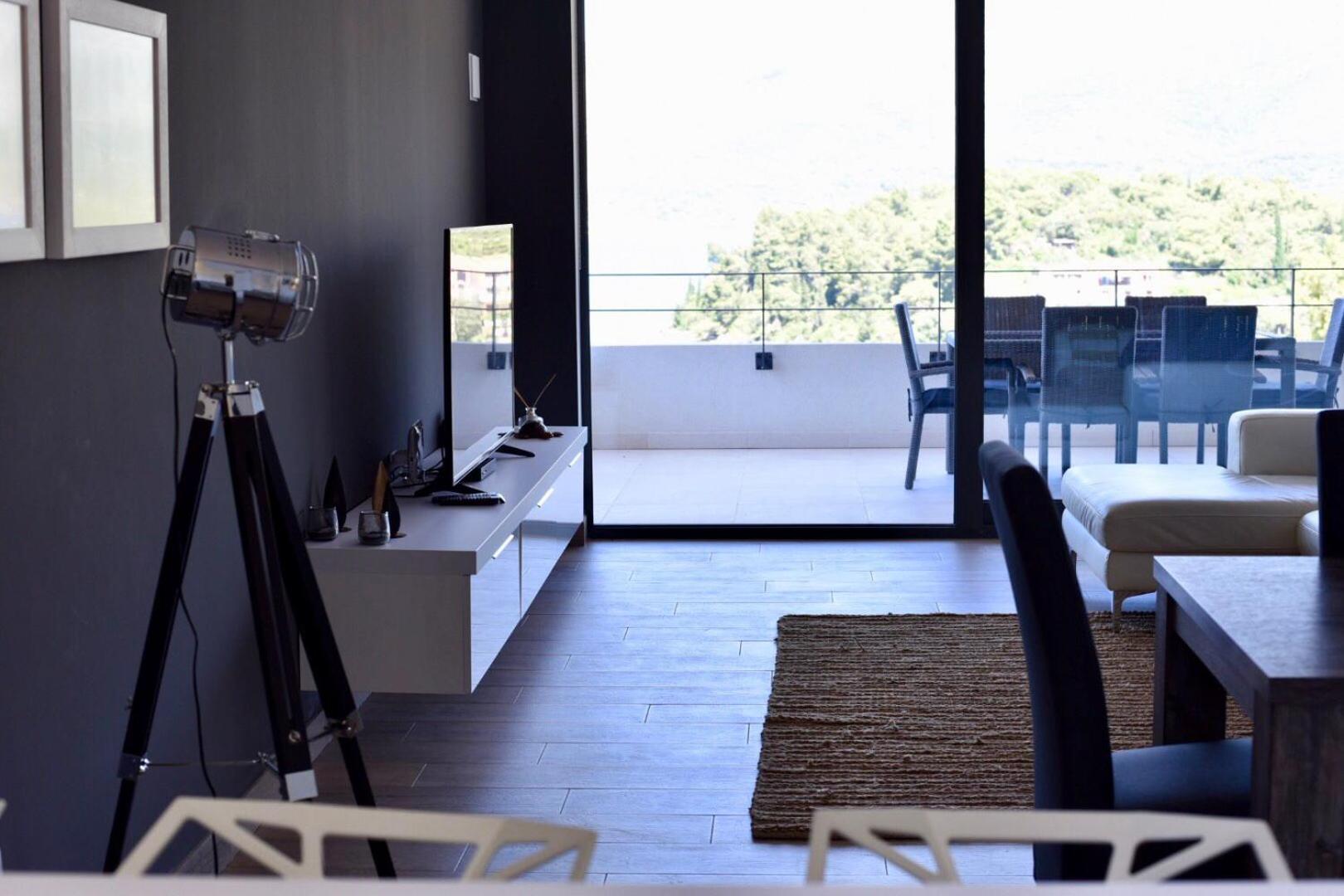 Appartamento con 3 Camere da Letto