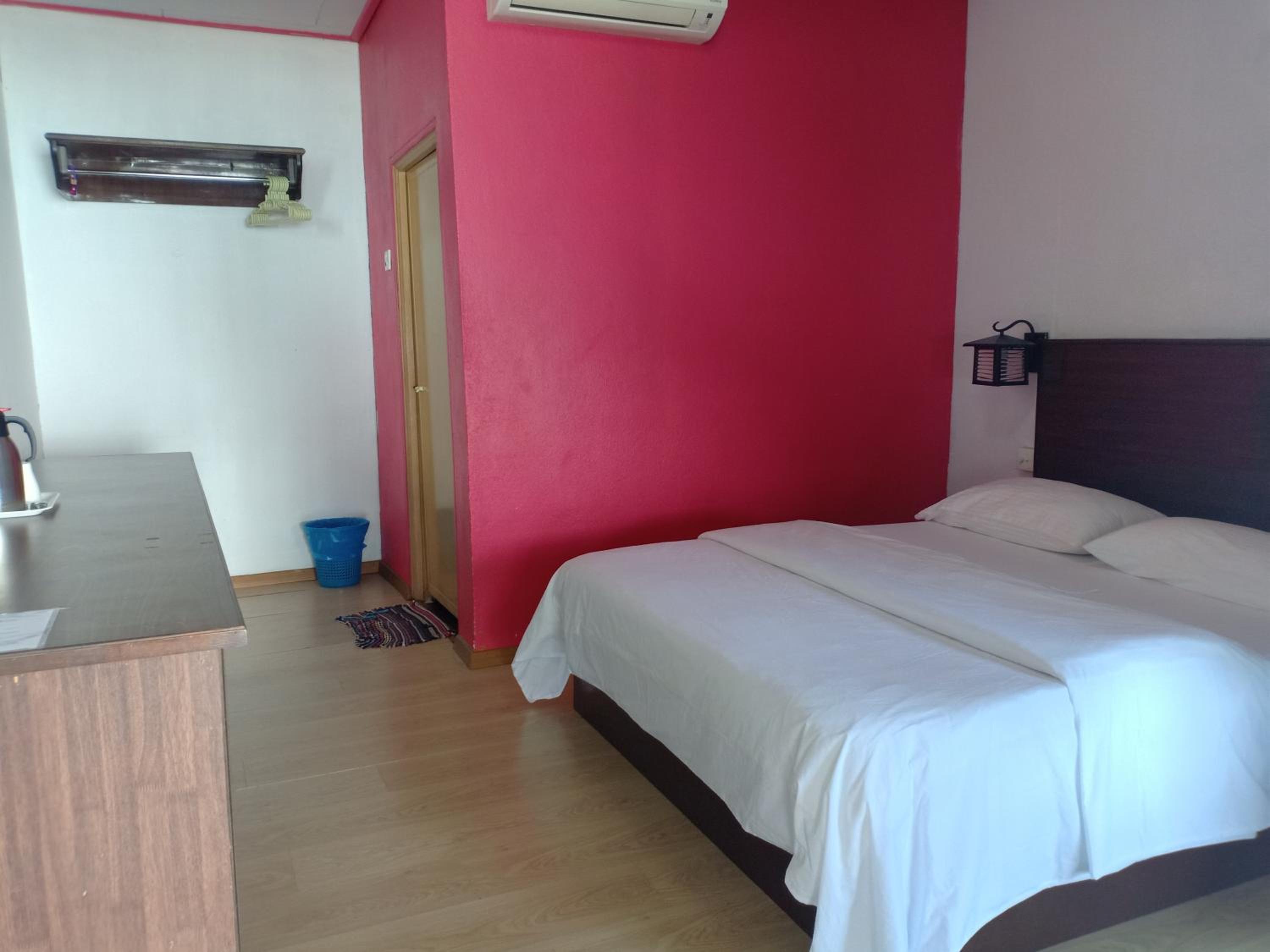 Standard Double Room photo 3