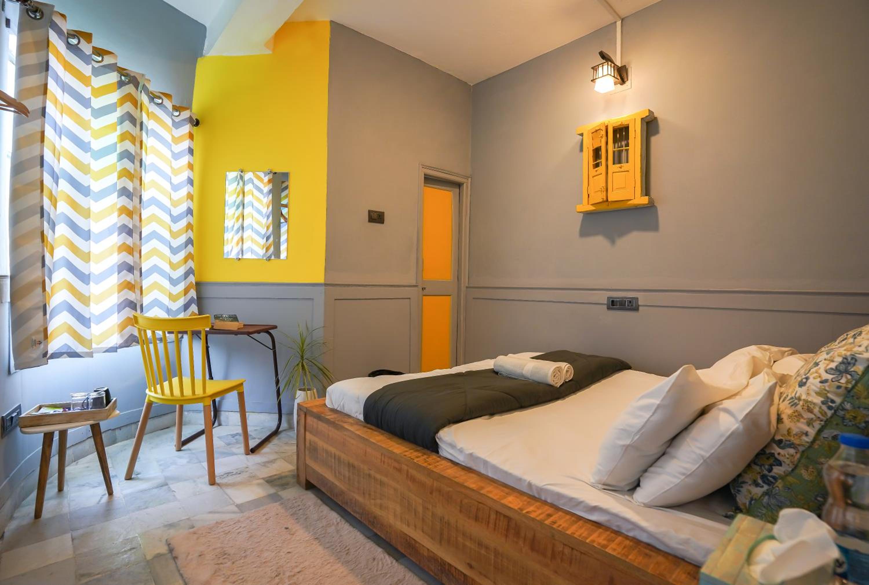 Budget Double Room (Non AC) - Photo 10