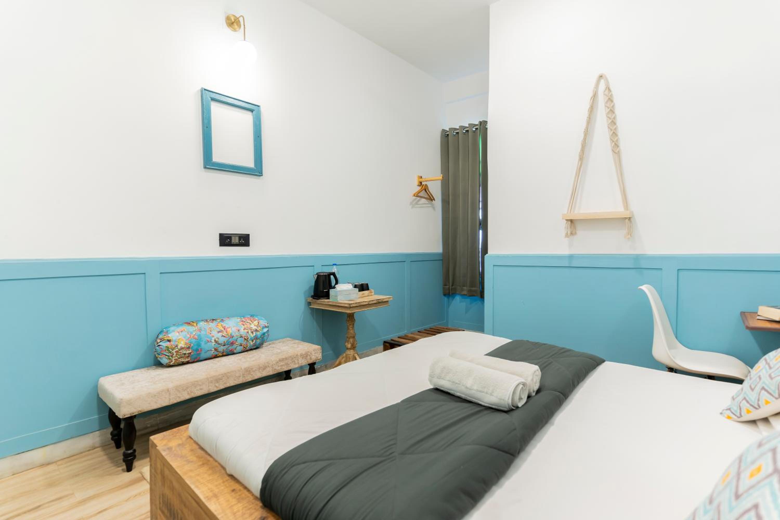 Budget Double Room (Non AC) - Photo 6