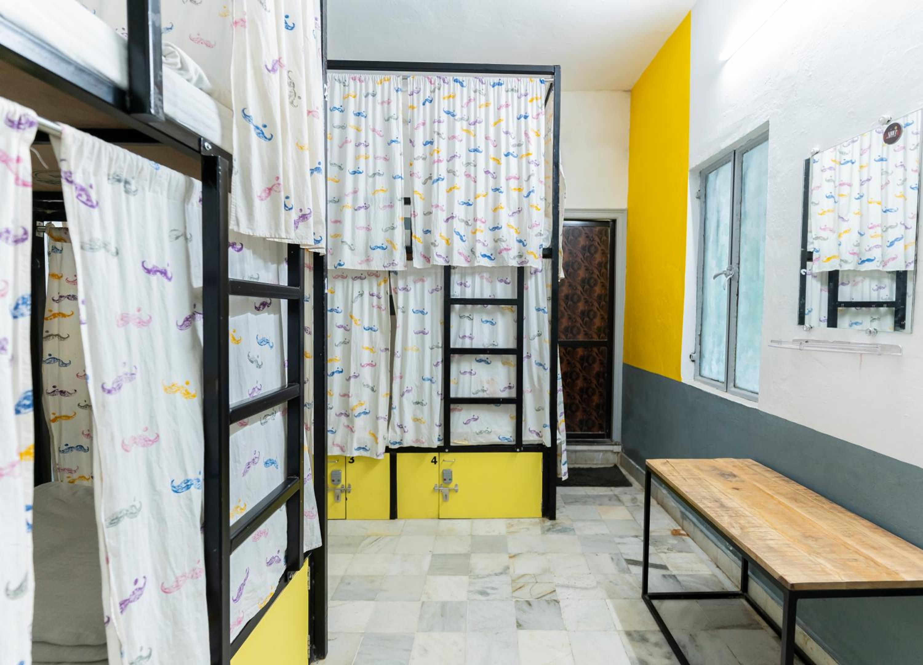4 Bed Female Dorm (Non AC) photo 1
