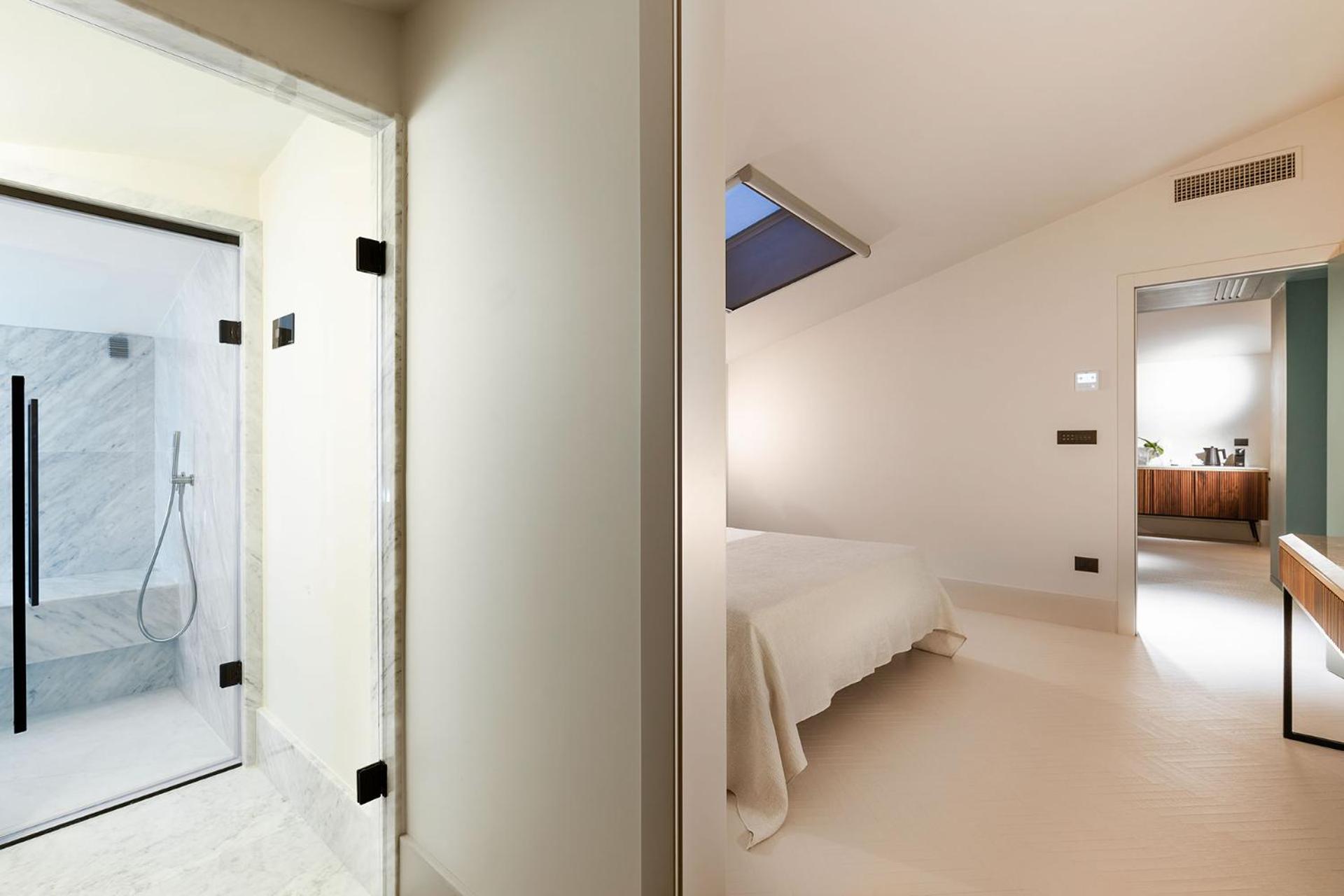 Suite with Sauna - Photo 3