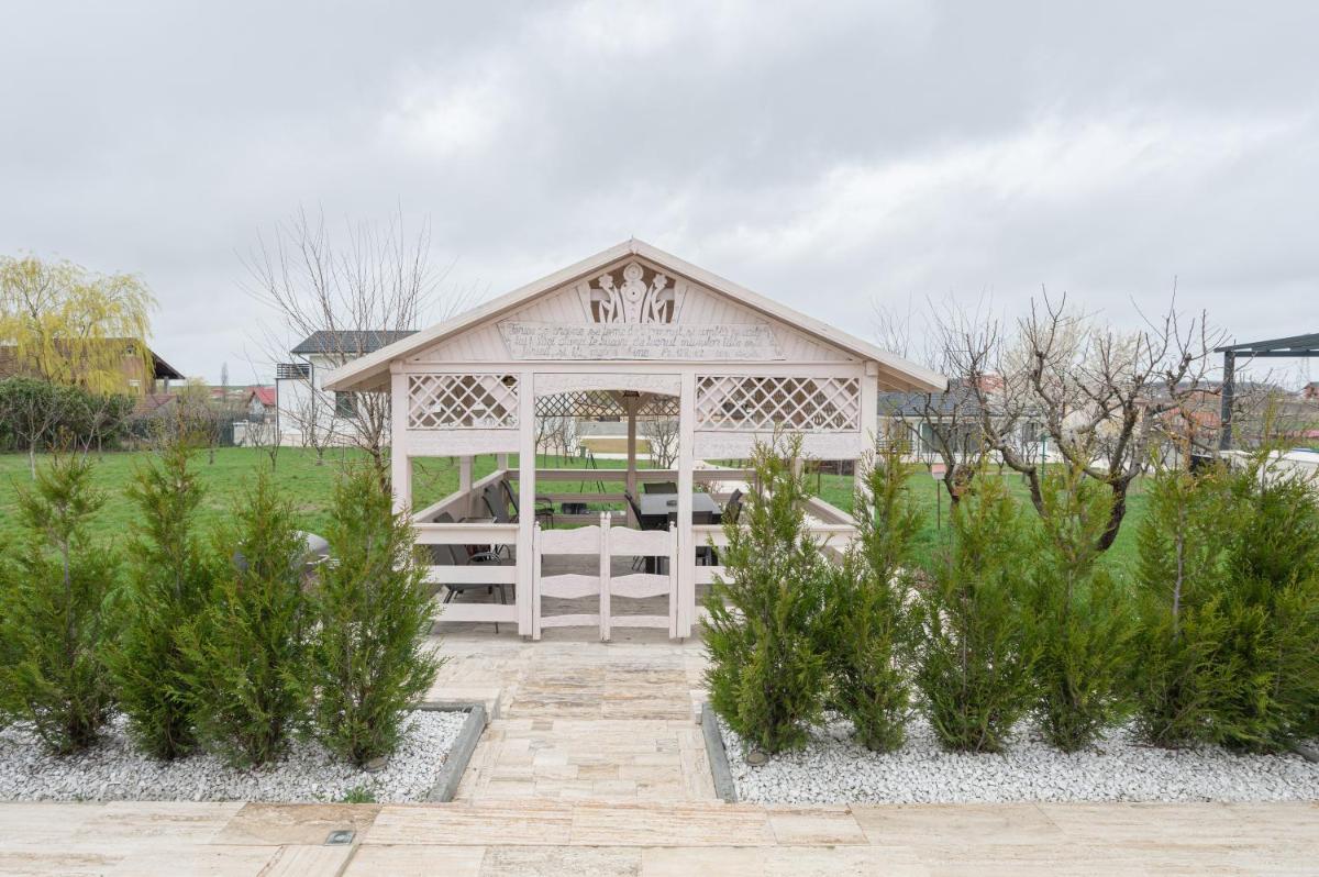 Apartment with Garden View photo 1