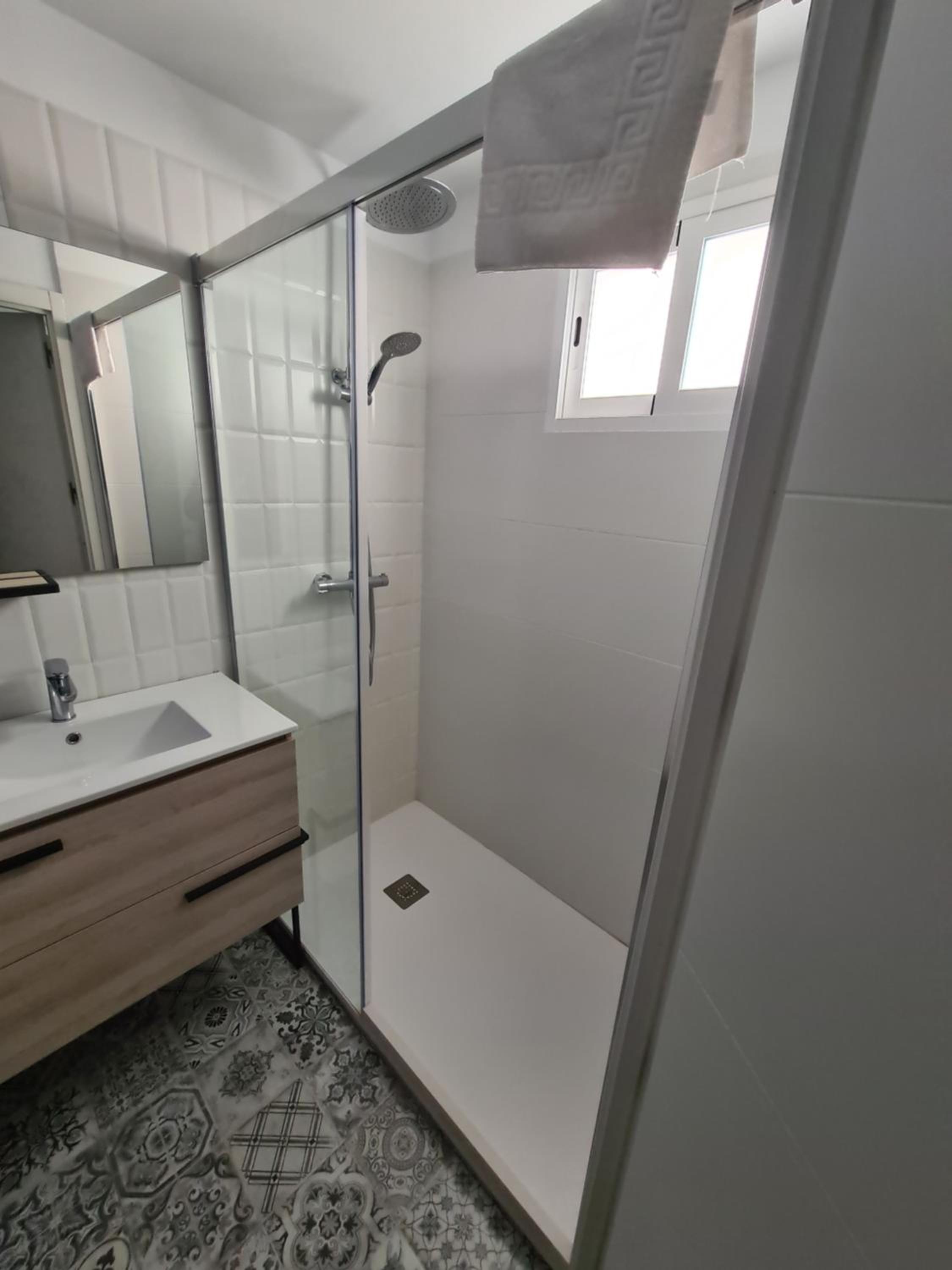 Deluxe Double Room with Extra Bed - Photo 2