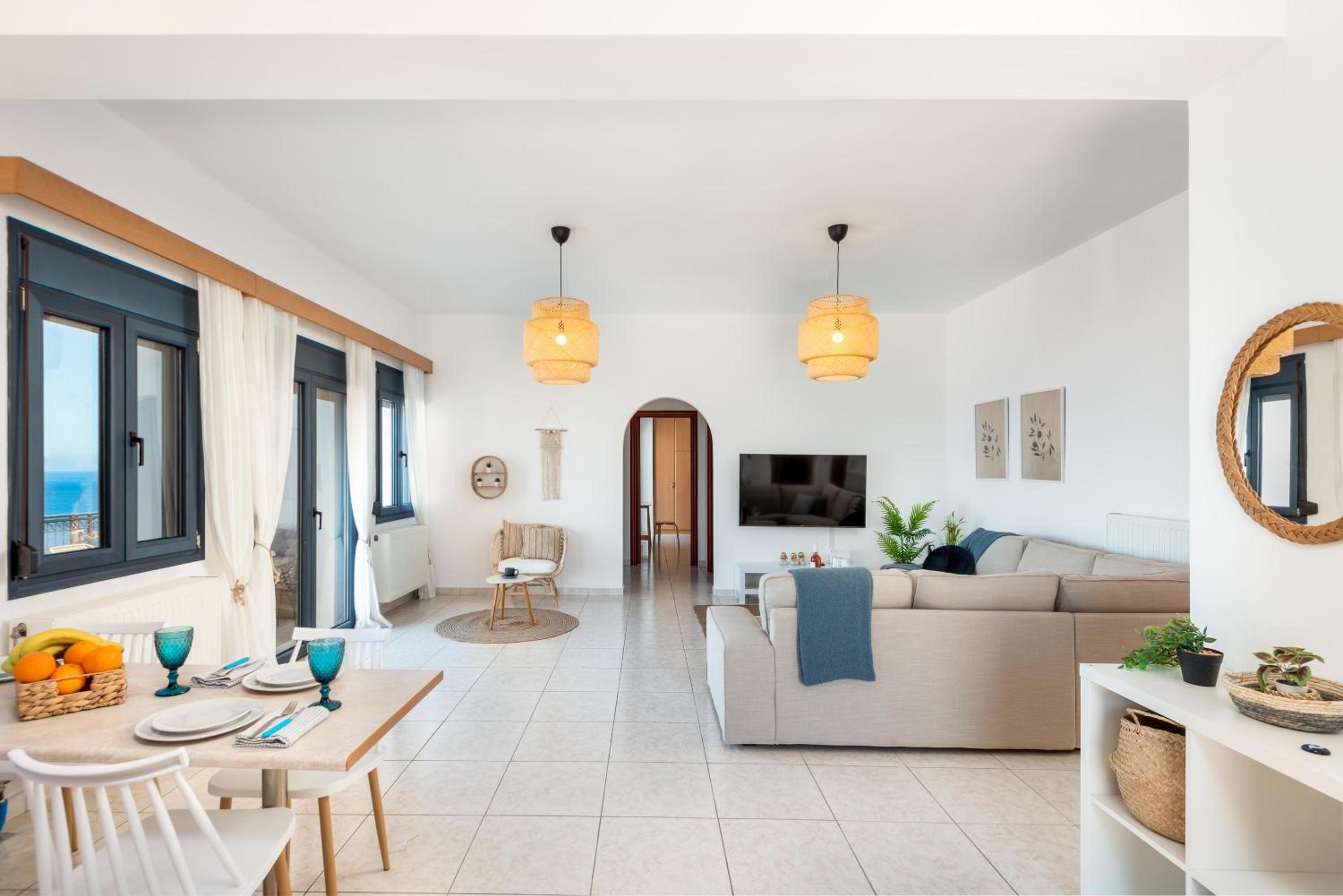 Three-Bedroom Villa photo 1