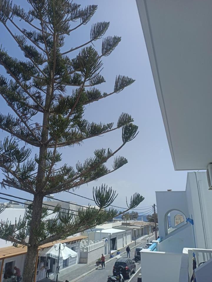 Double or Twin Room with Partial Sea View photo 3