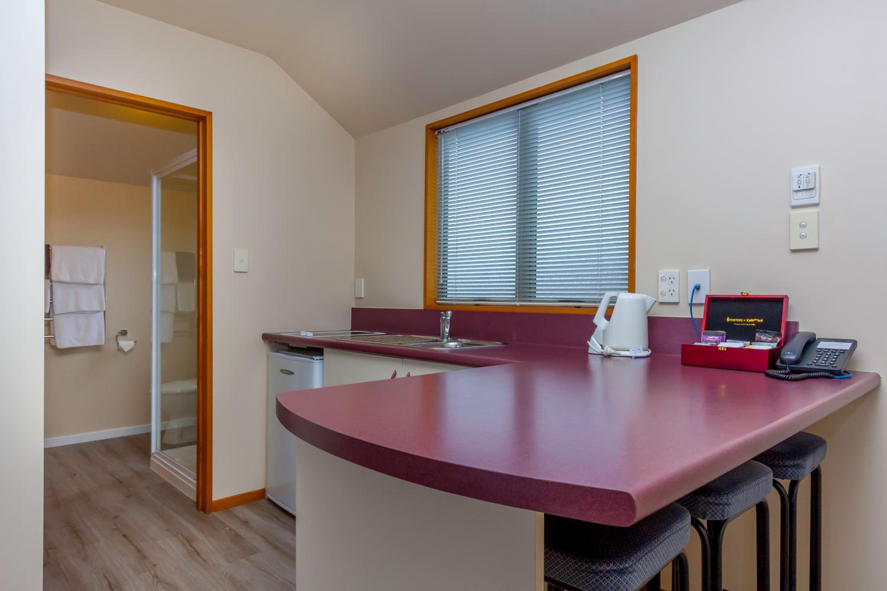 One-Bedroom Apartment photo 3