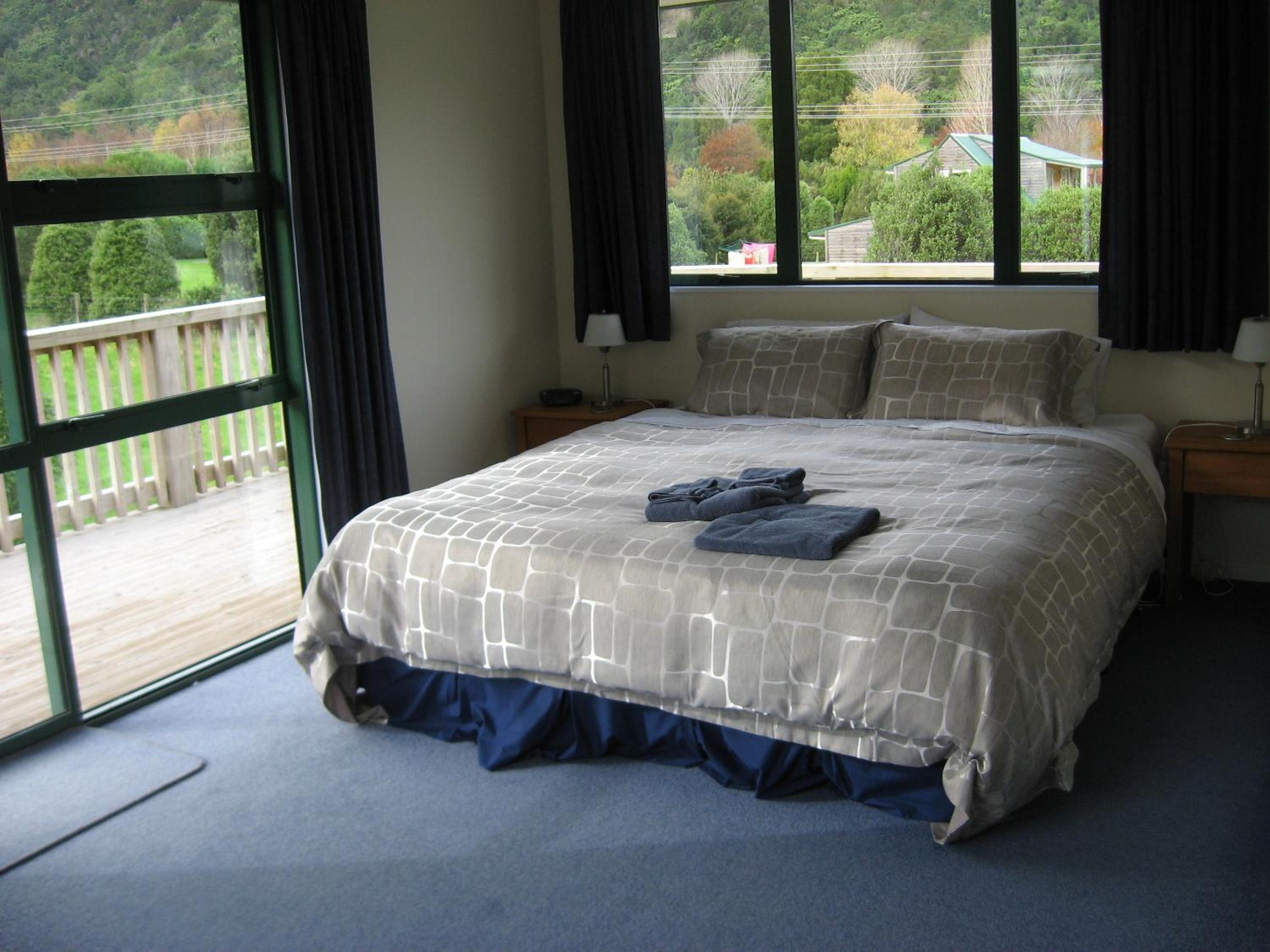 Deluxe Double Room with Balcony photo 1