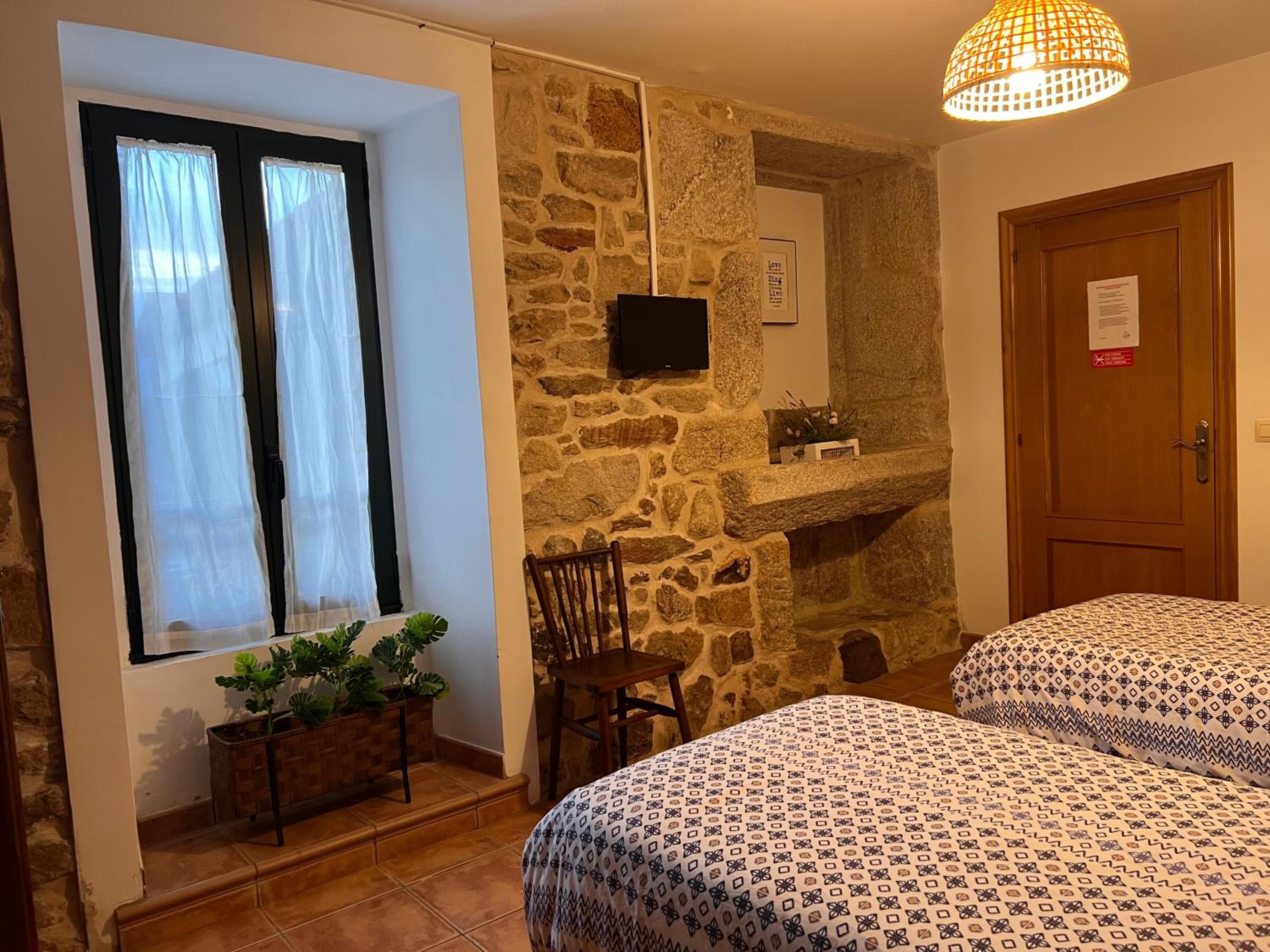 Twin Room - Disability Access photo 3