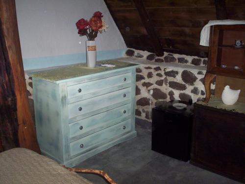 Standard Triple Room - Photo 8