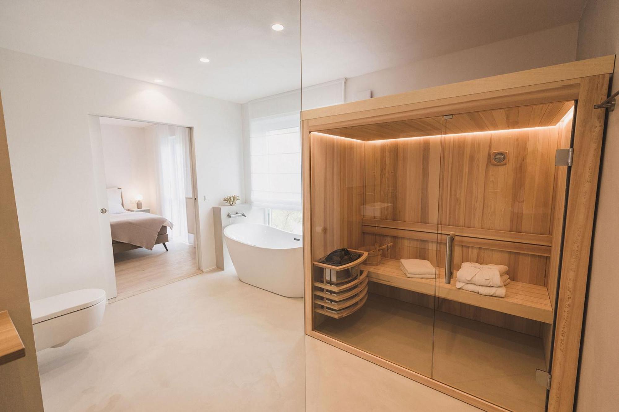 Suite with Sauna photo 2