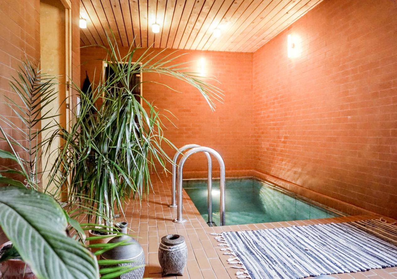 Suite with Sauna - Photo 1