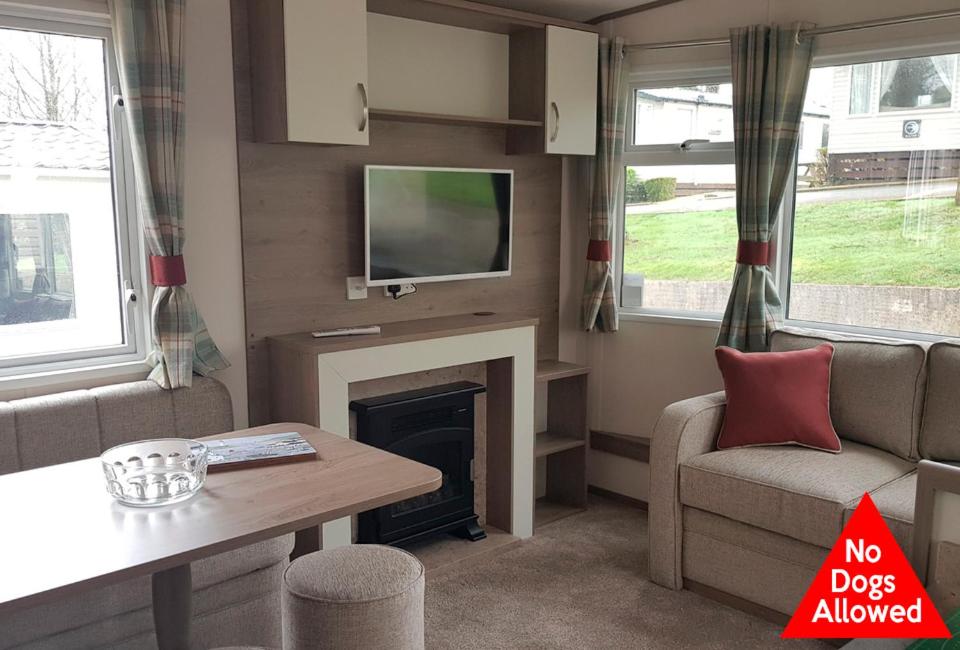 Holiday Home Oak 2 (No Pets) photo 2