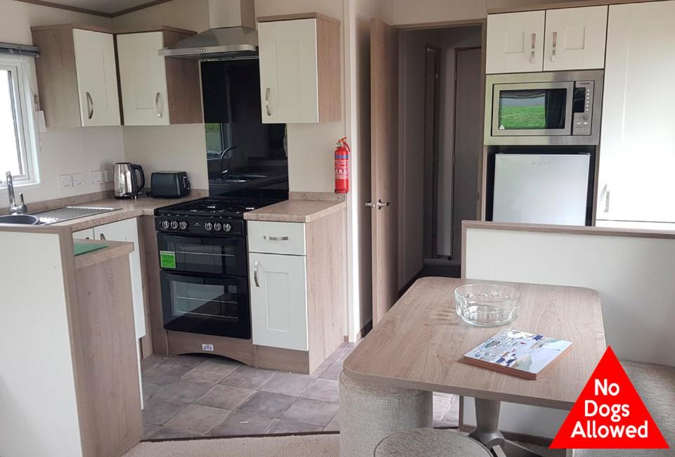 Holiday Home Oak 2 (No Pets) photo 3