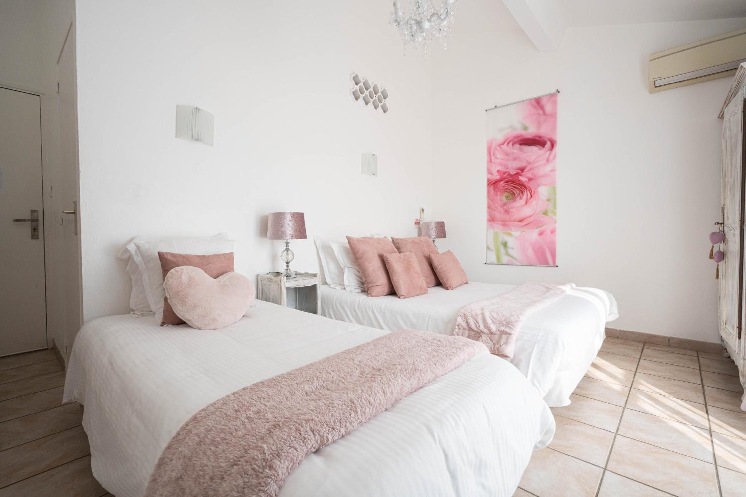 Triple Room - Photo 7