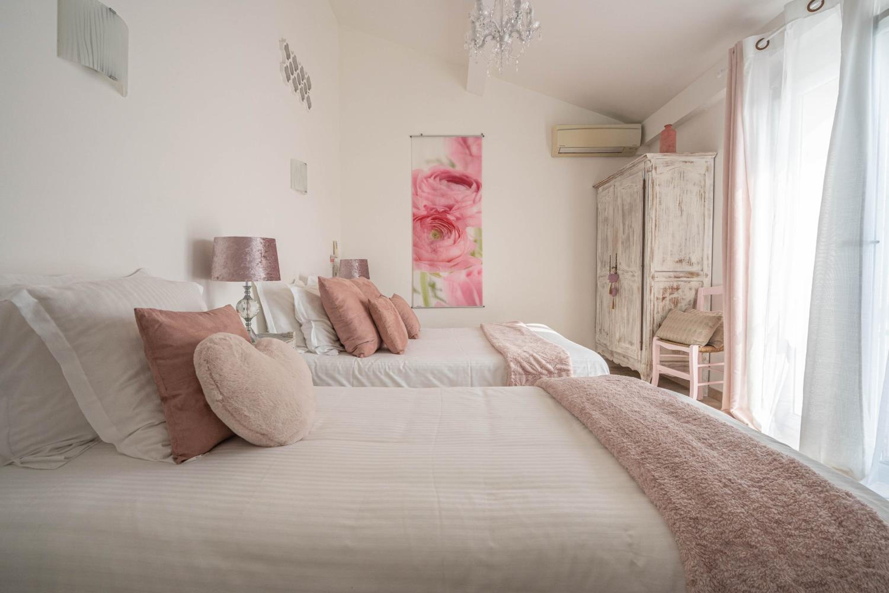 Triple Room - Photo 8