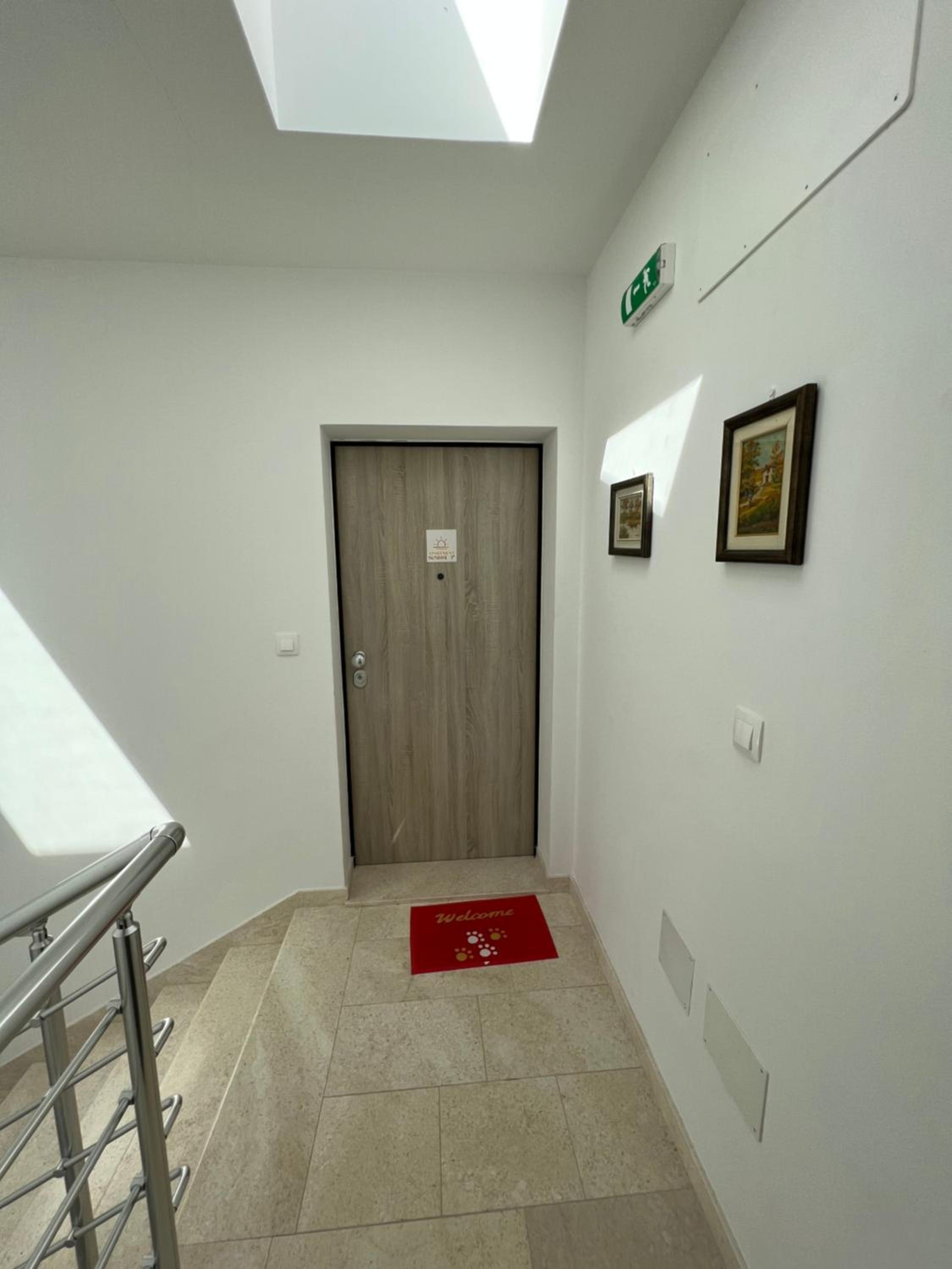 One-Bedroom Apartment - Photo 15